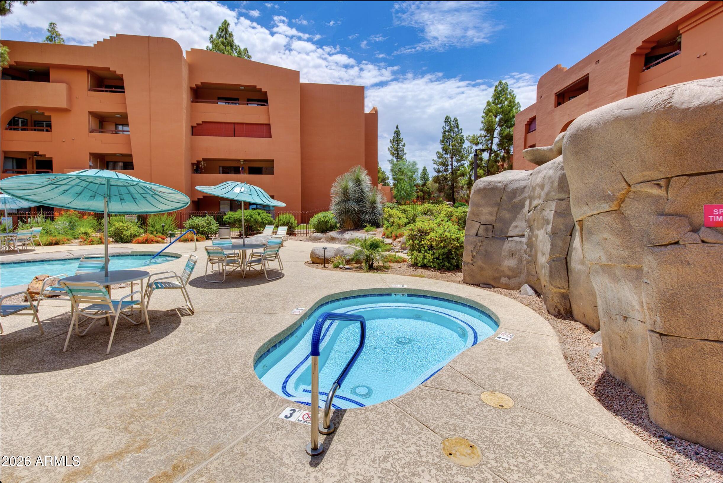 12222 N PARADISE VILLAGE Parkway S 440