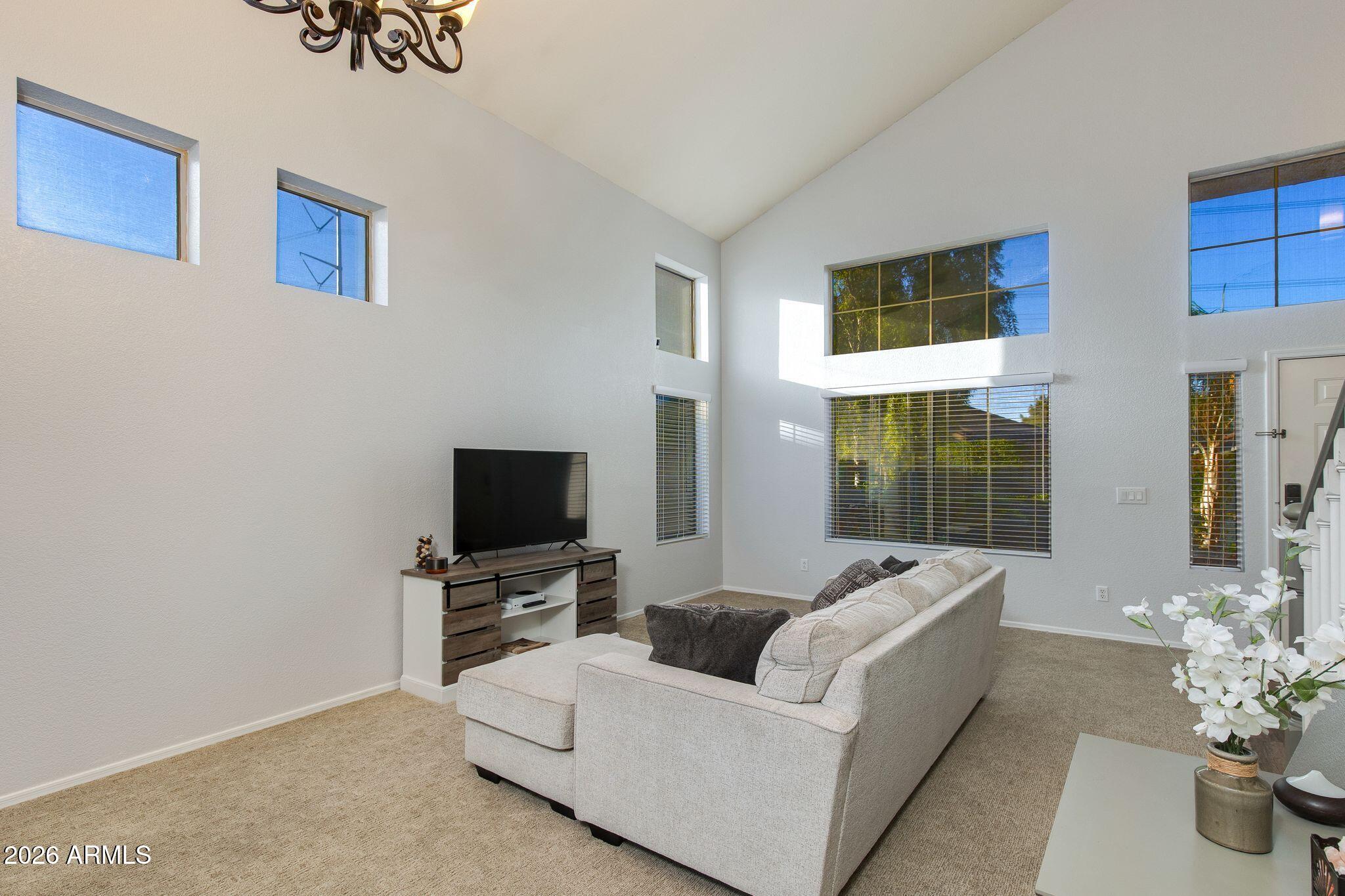 1163 W VAUGHN Avenue
