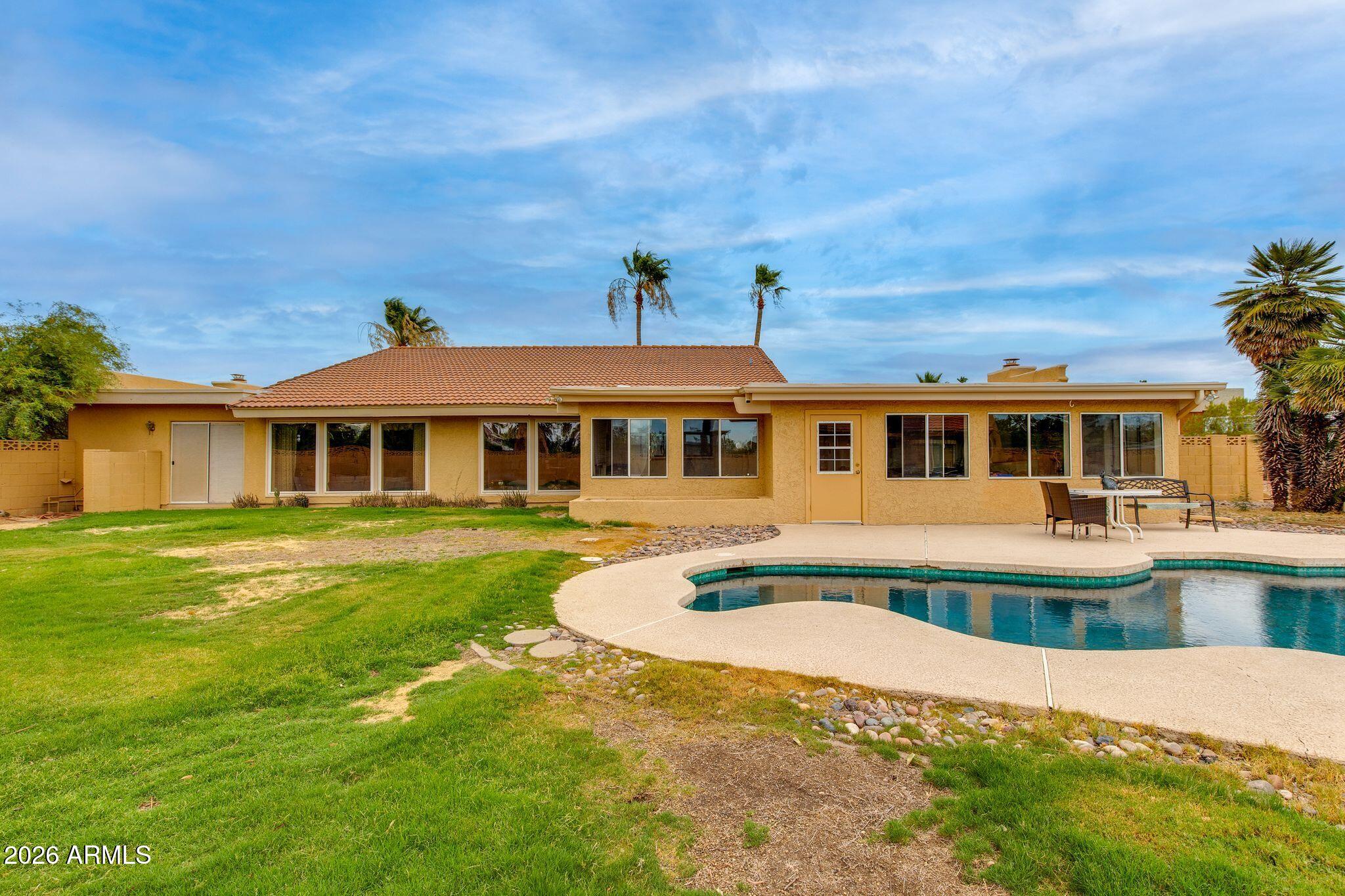 8117 E GRAY Road