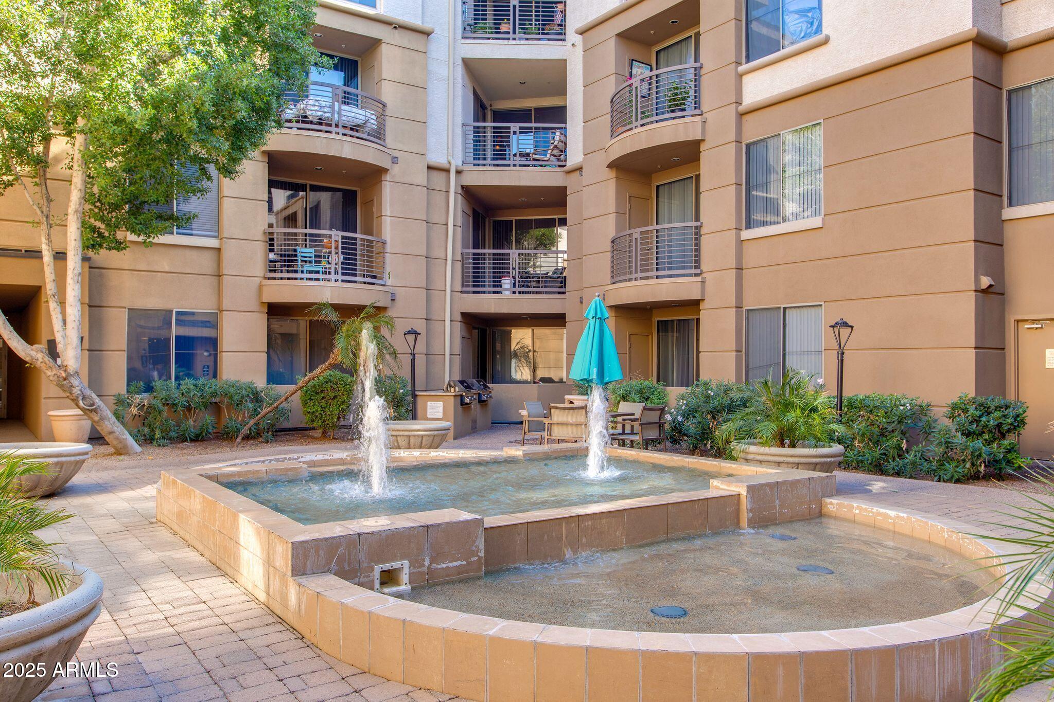 1701 E COLTER Street 218