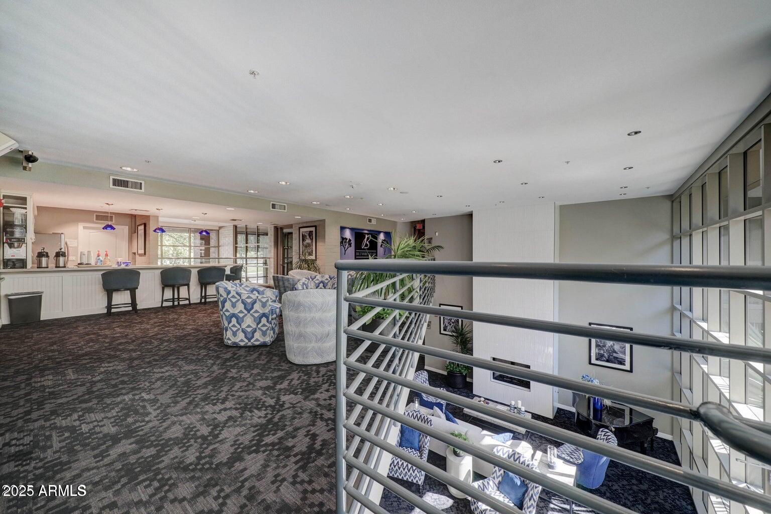 1701 E COLTER Street 218