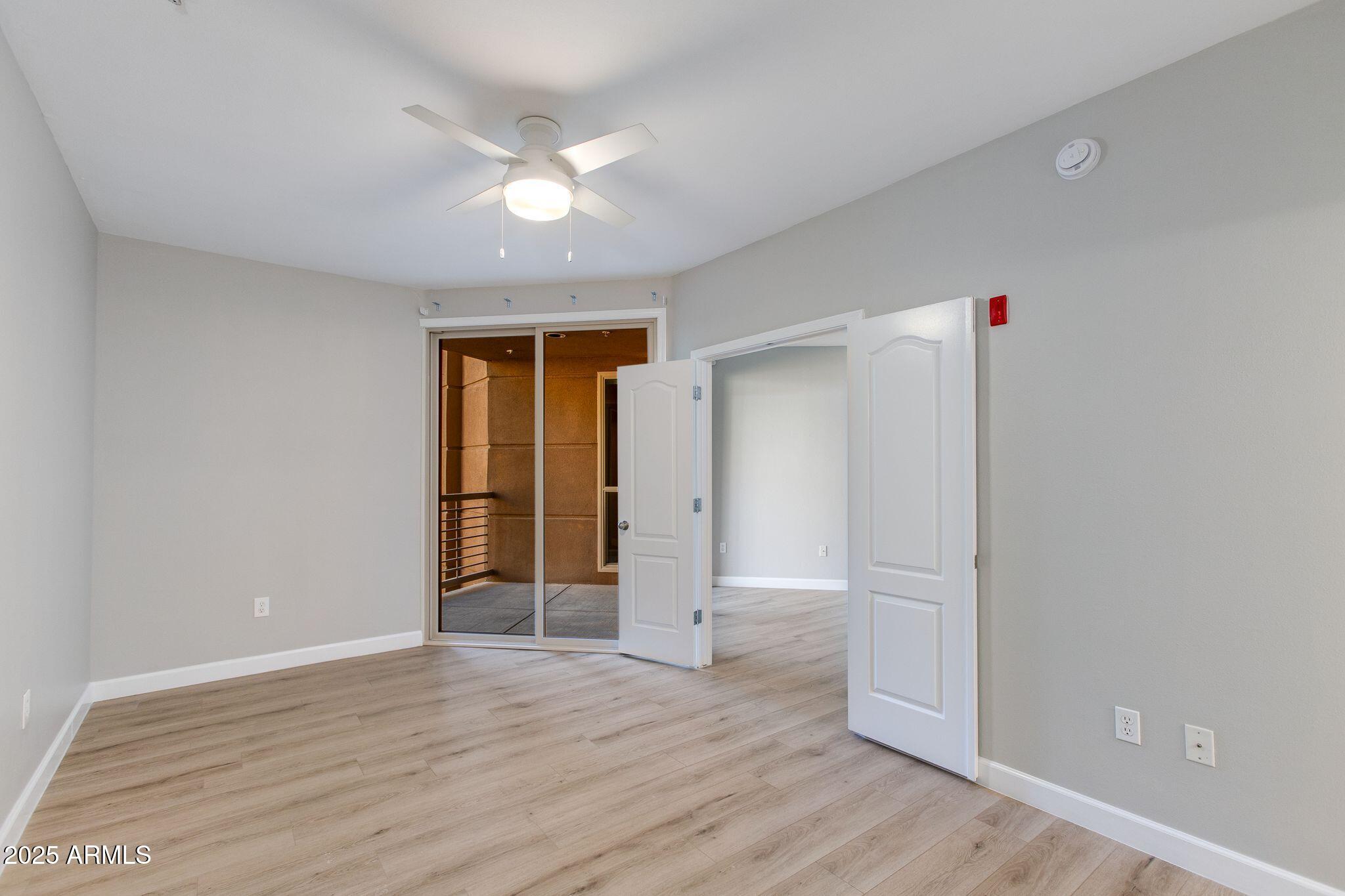 1701 E COLTER Street 218