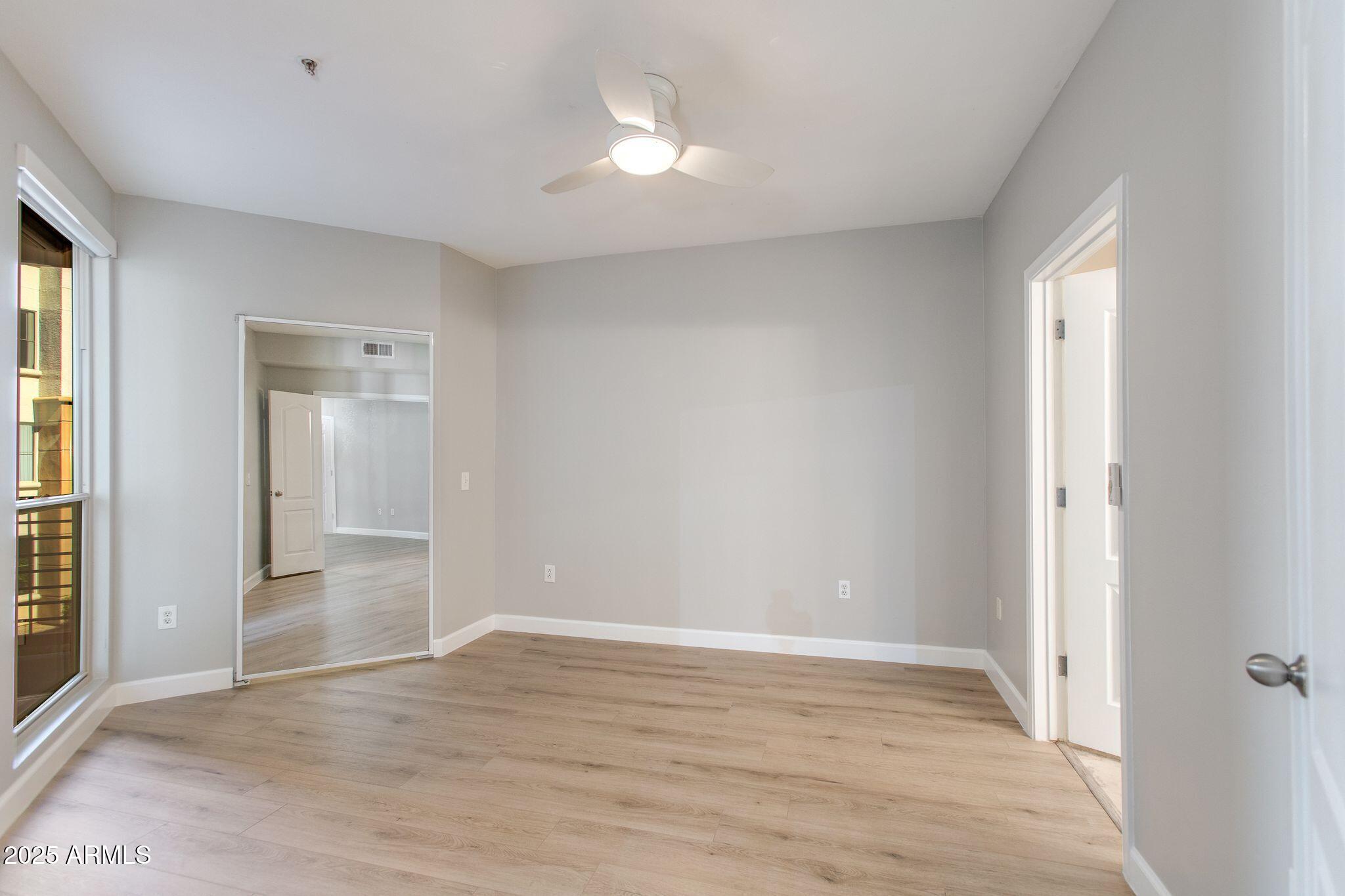 1701 E COLTER Street 218