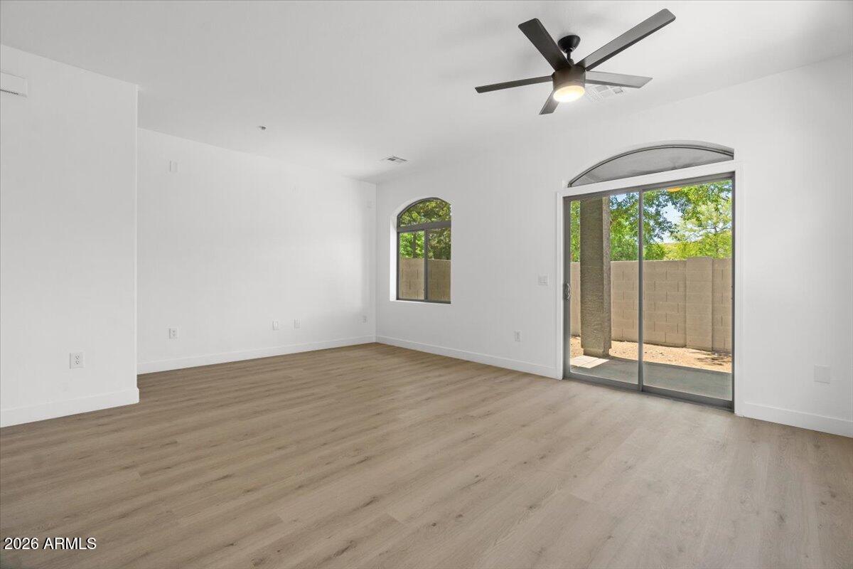 2401 E RIO SALADO Parkway 1144