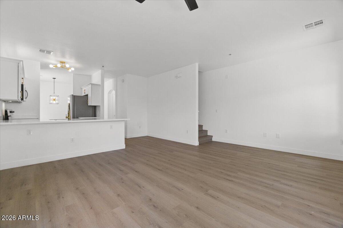 2401 E RIO SALADO Parkway 1144