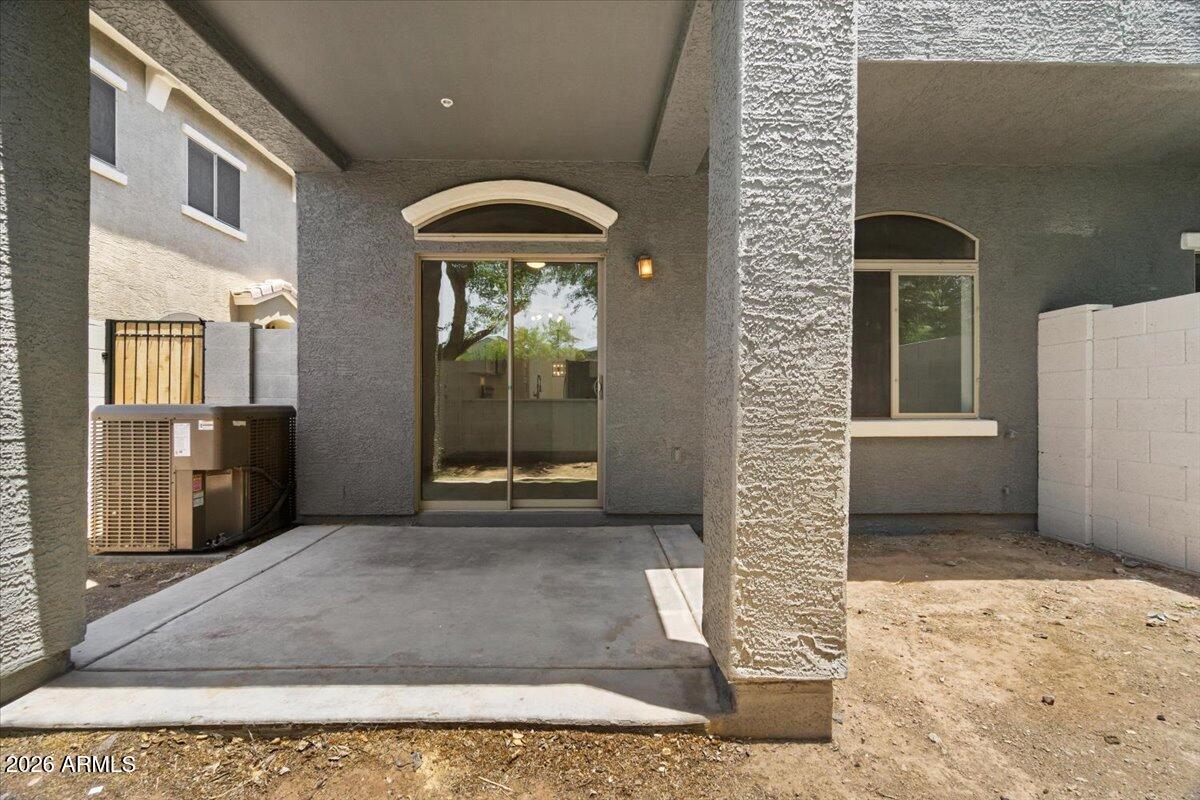 2401 E RIO SALADO Parkway 1144