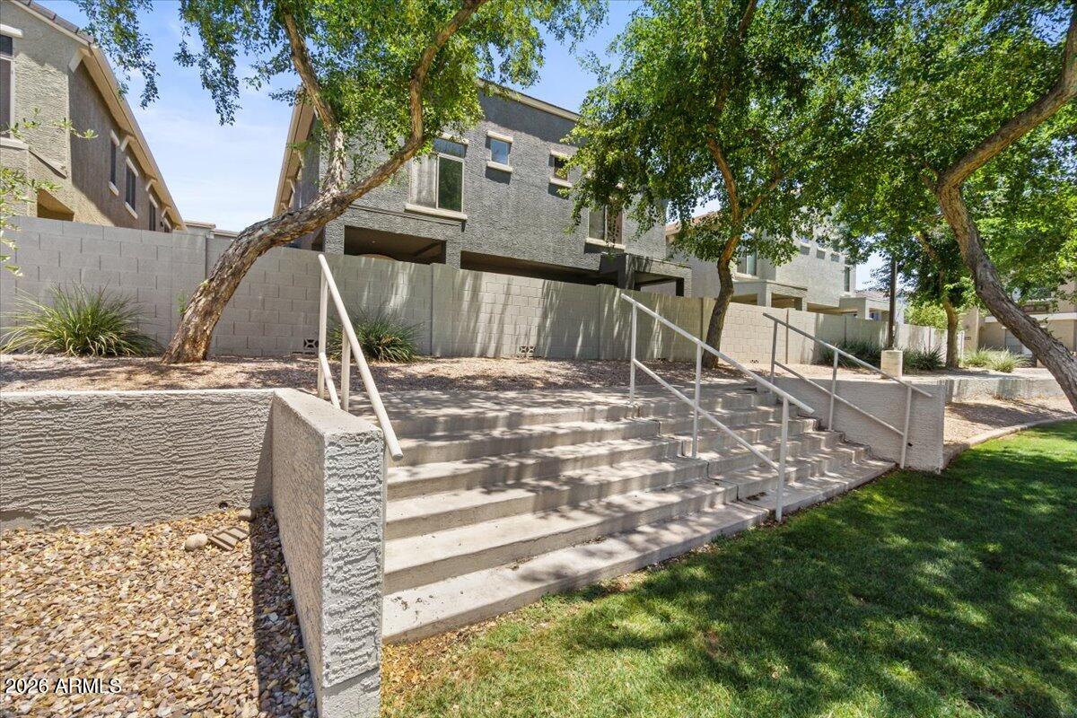 2401 E RIO SALADO Parkway 1144