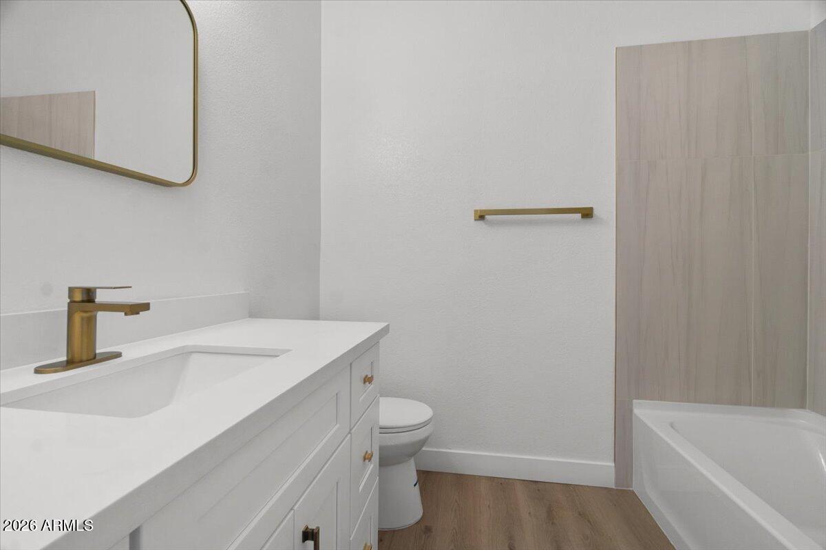 2401 E RIO SALADO Parkway 1144