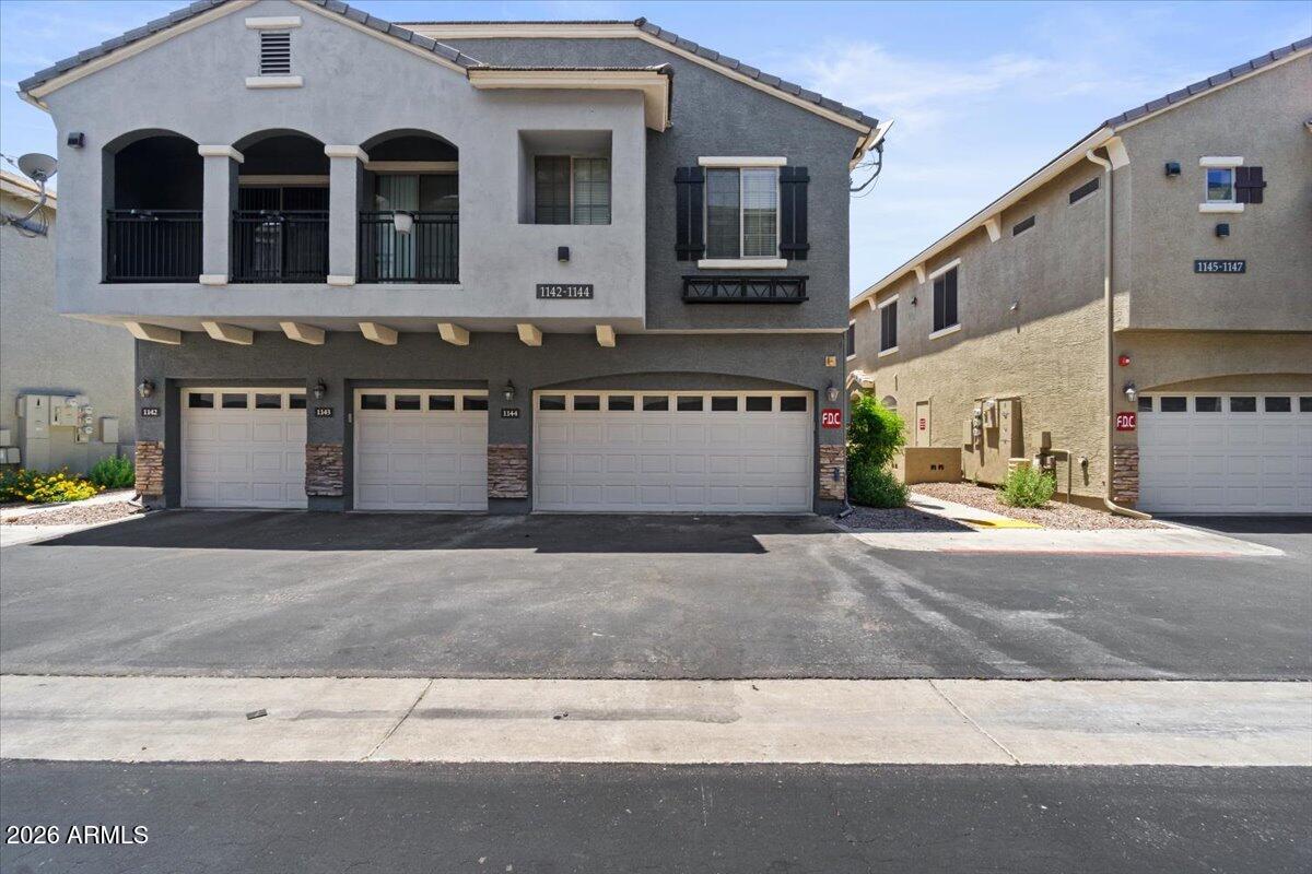 2401 E RIO SALADO Parkway 1144