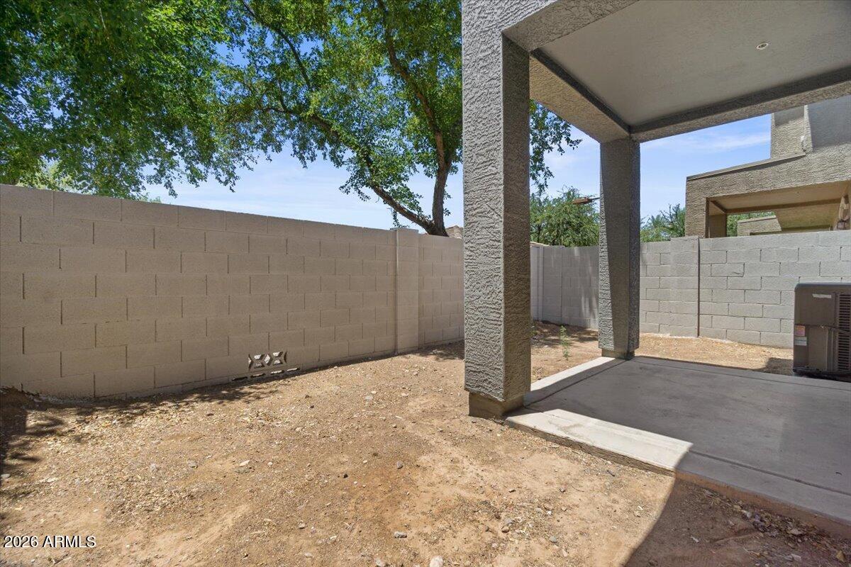 2401 E RIO SALADO Parkway 1144