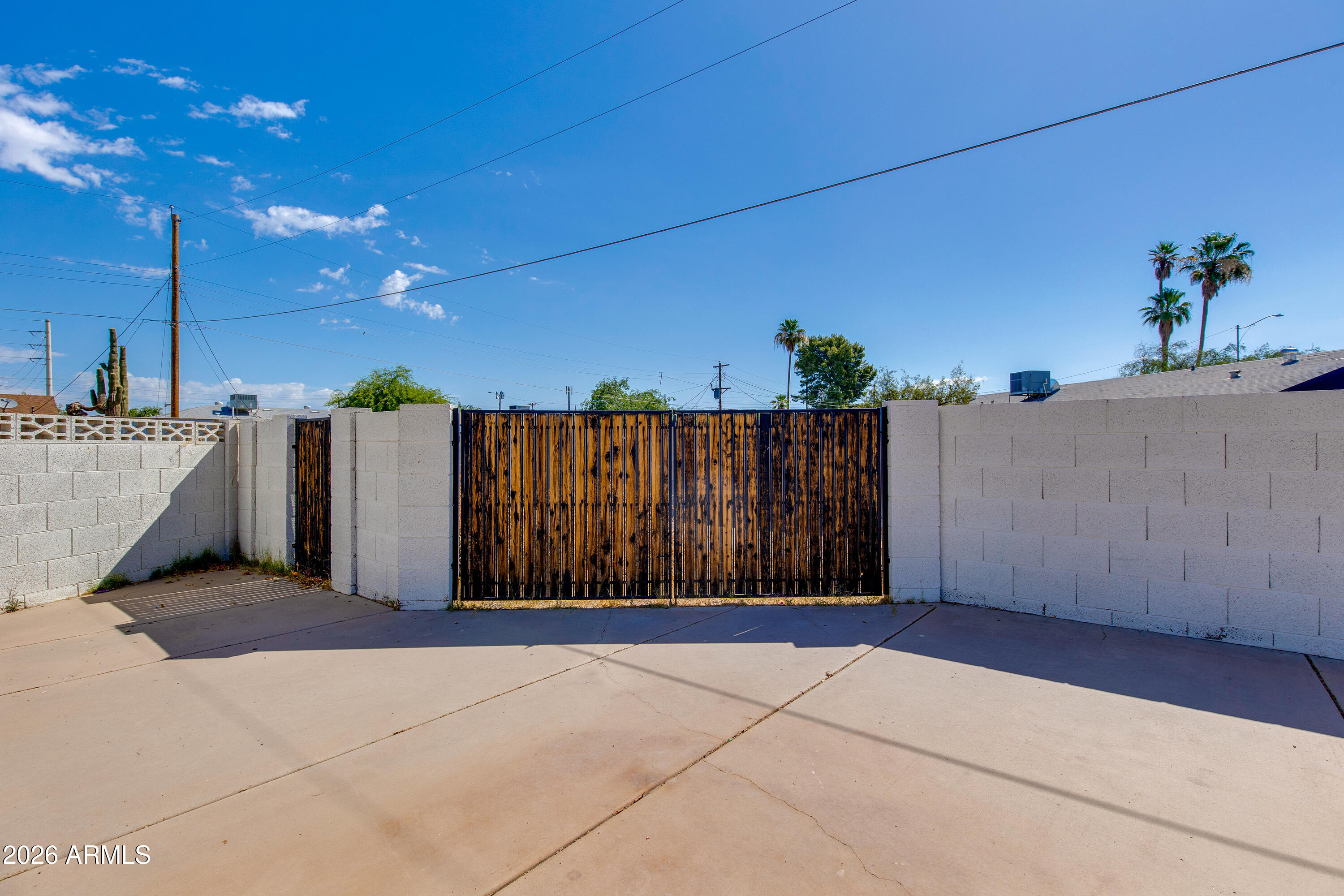 7836 E CYPRESS Street
