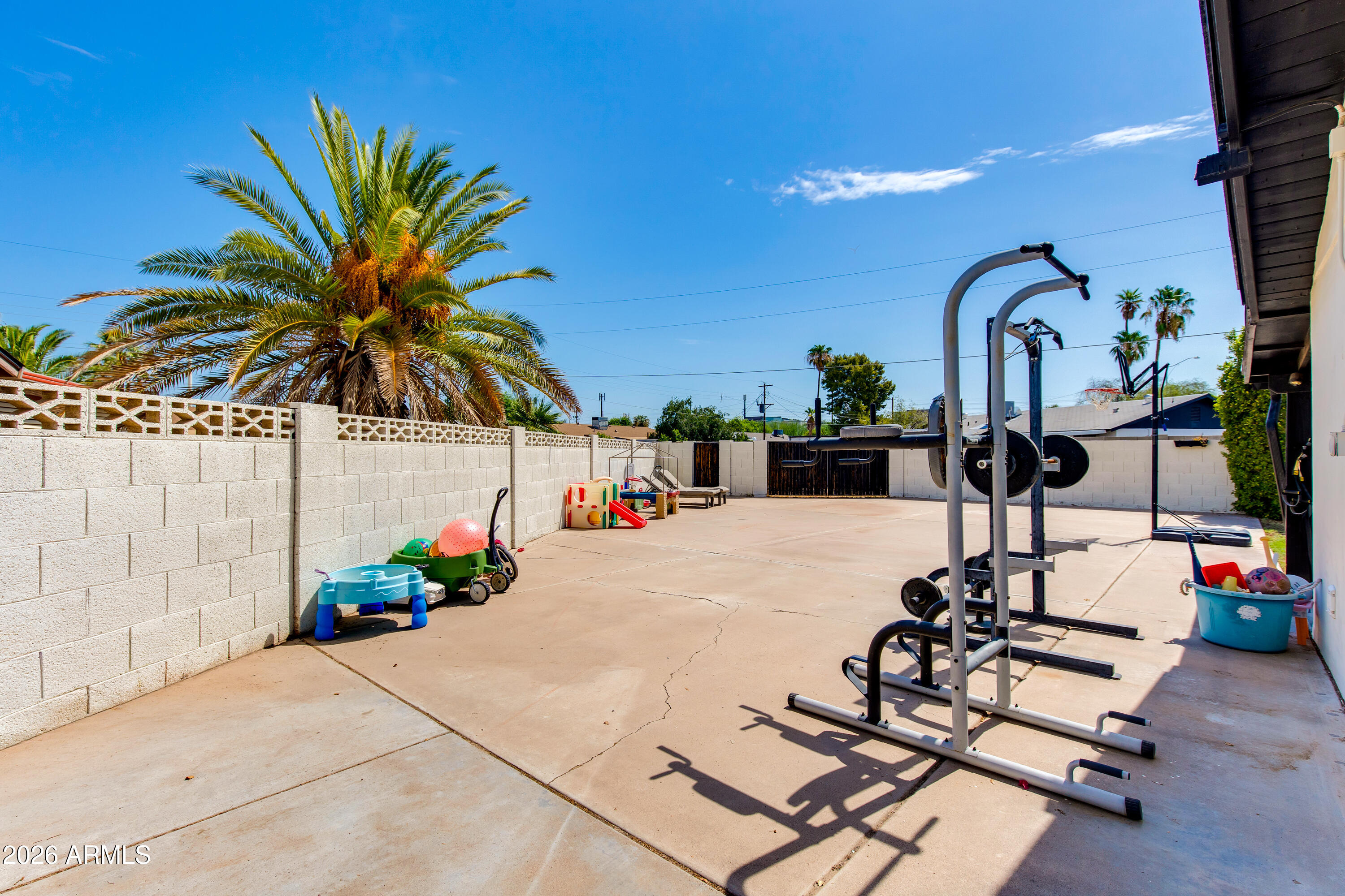 7836 E CYPRESS Street