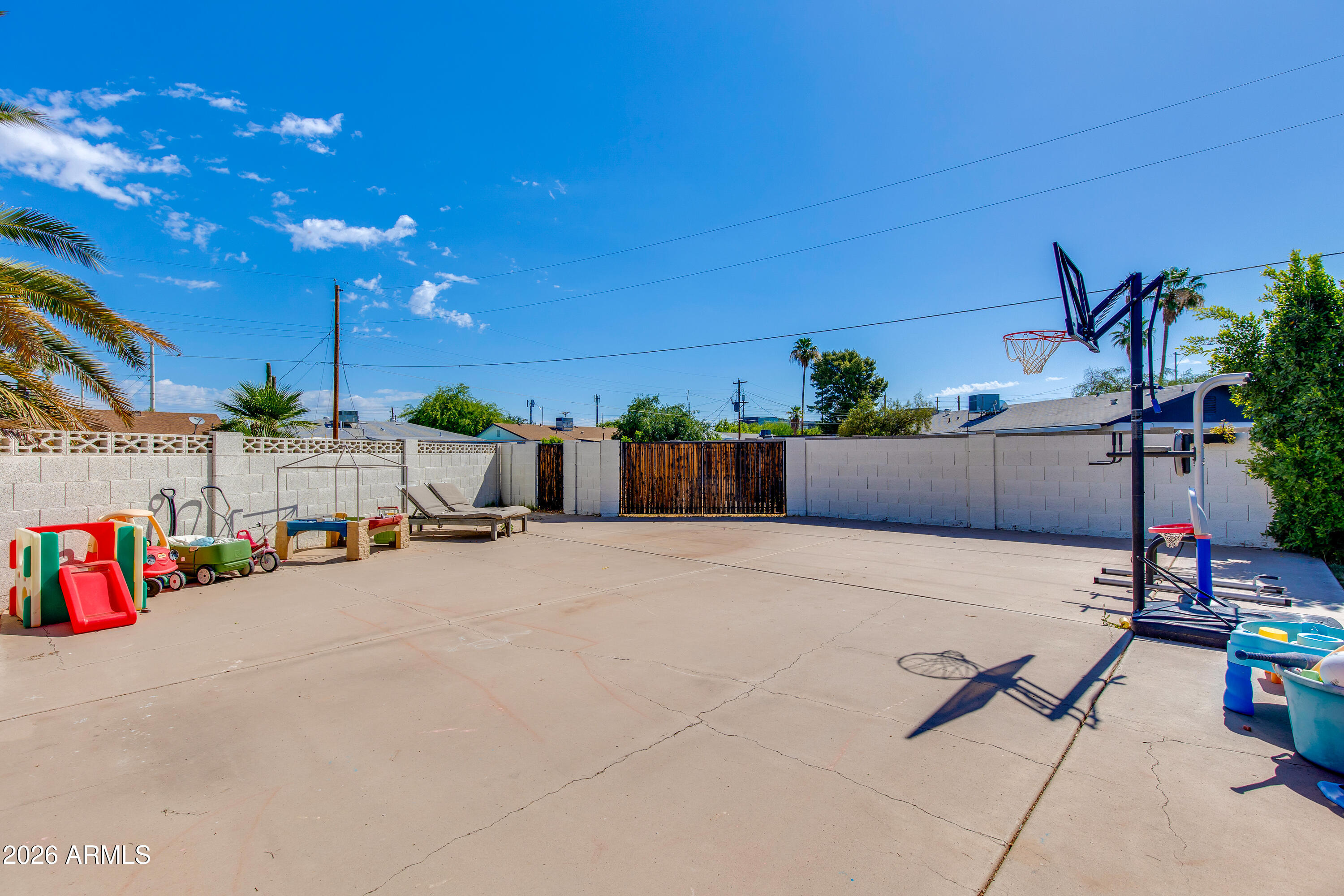 7836 E CYPRESS Street