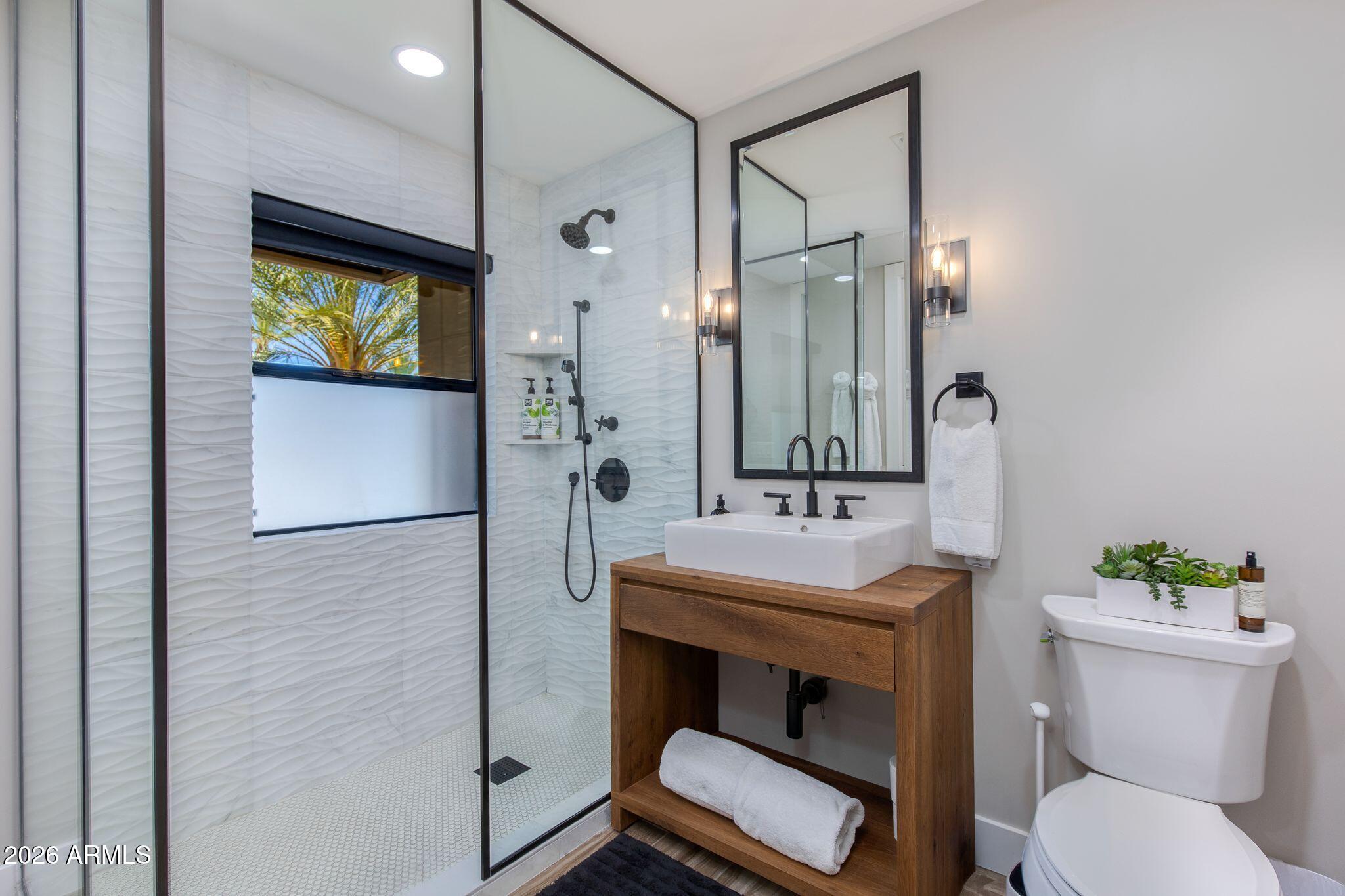 2802 E CAMINO ACEQUIA Drive 2