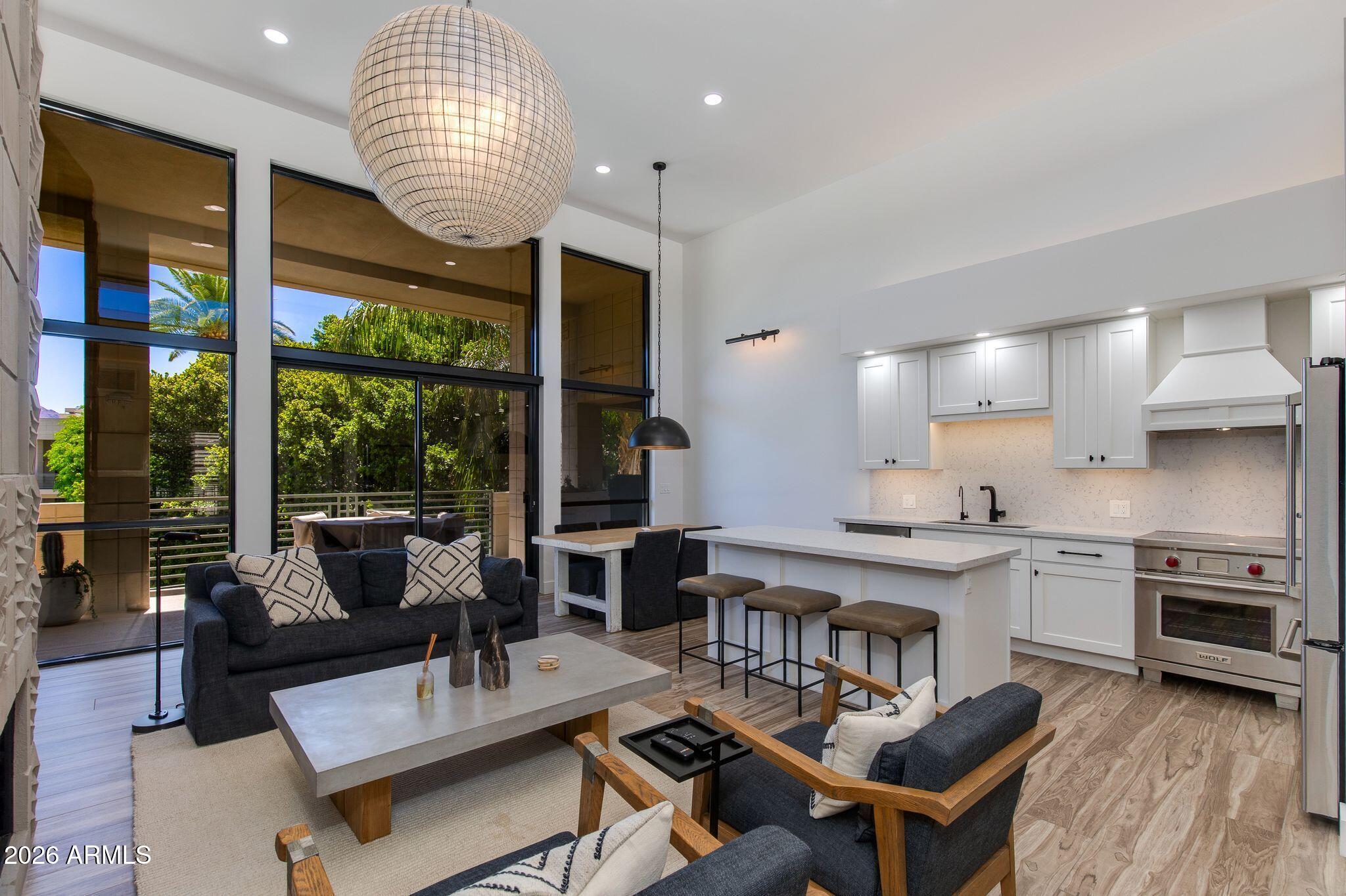 2802 E CAMINO ACEQUIA Drive 2