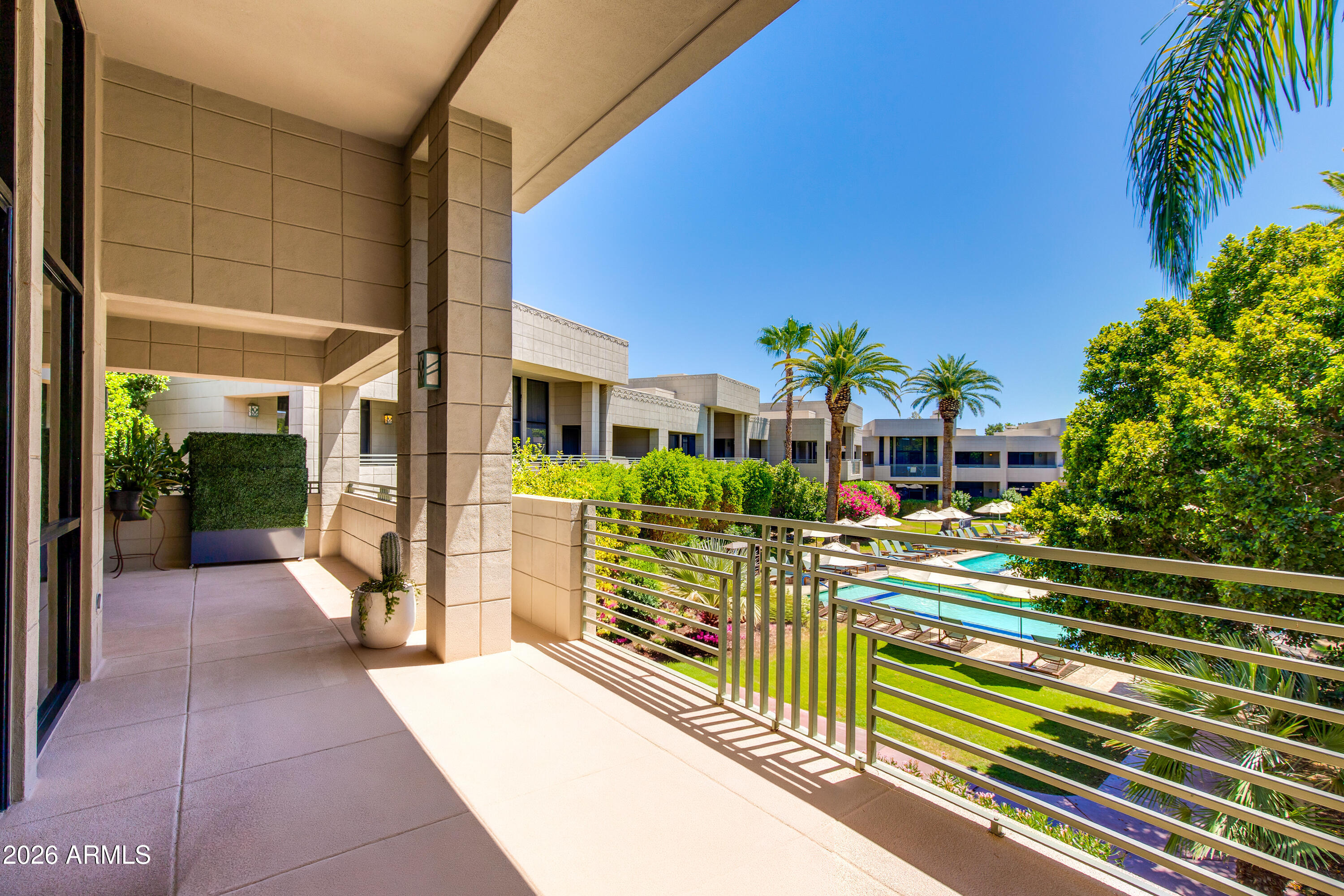 2802 E CAMINO ACEQUIA Drive 2