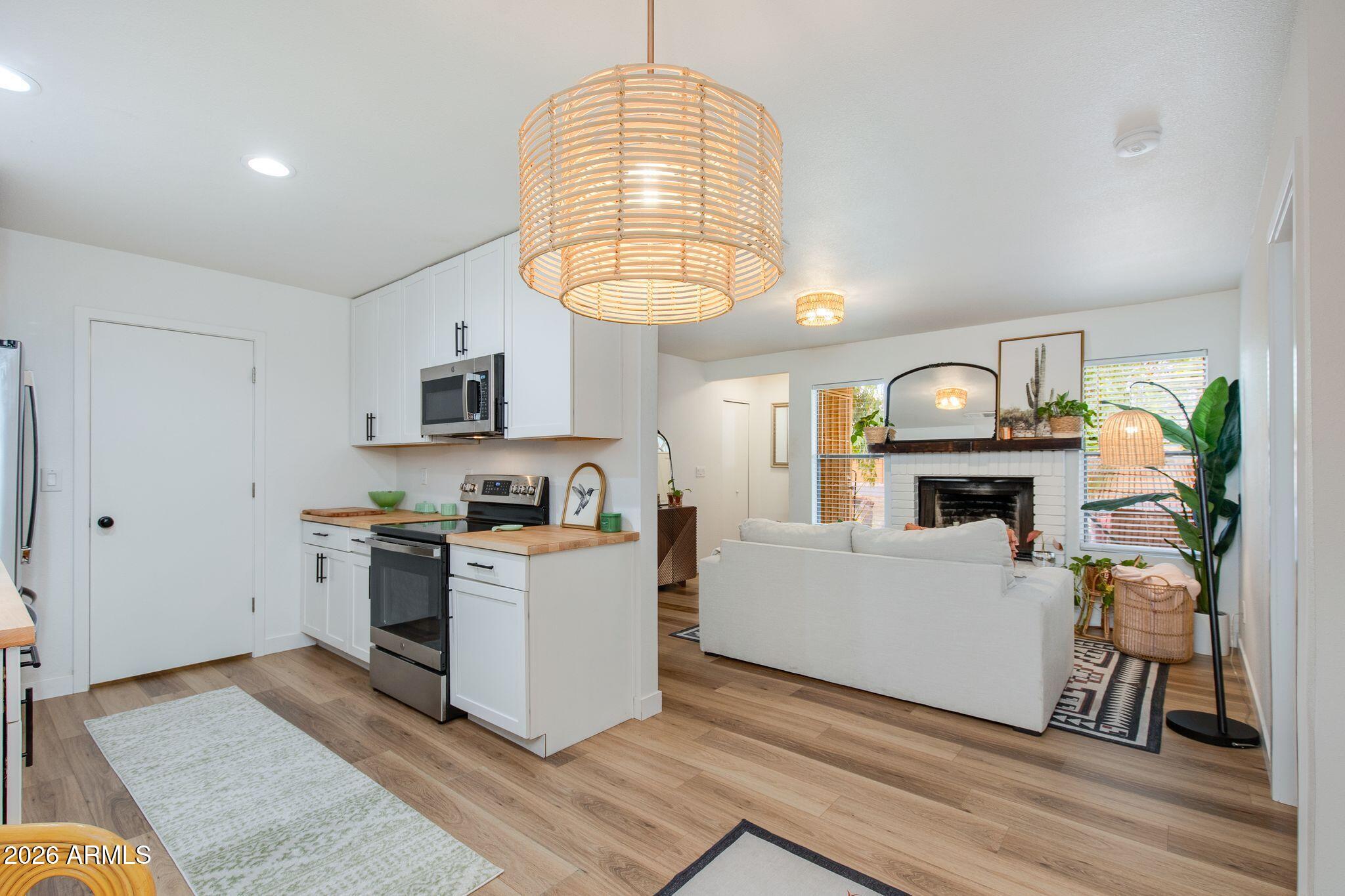 3511 E BASELINE Road 1103