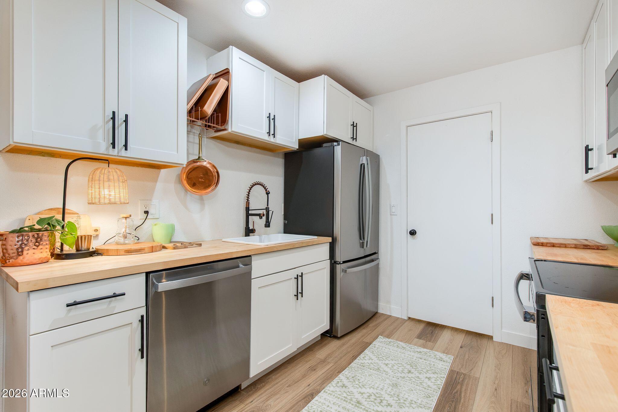 3511 E BASELINE Road 1103