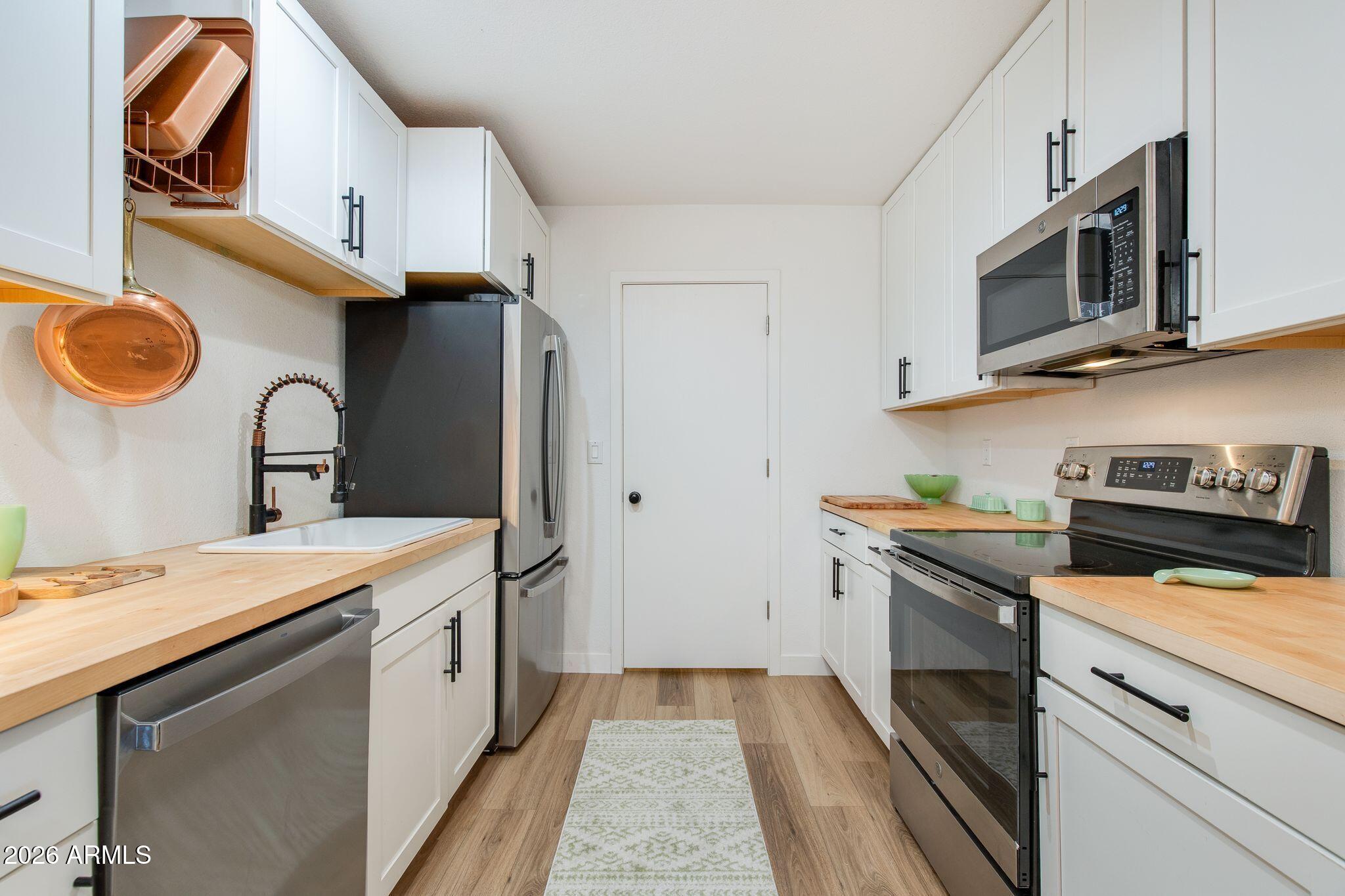 3511 E BASELINE Road 1103