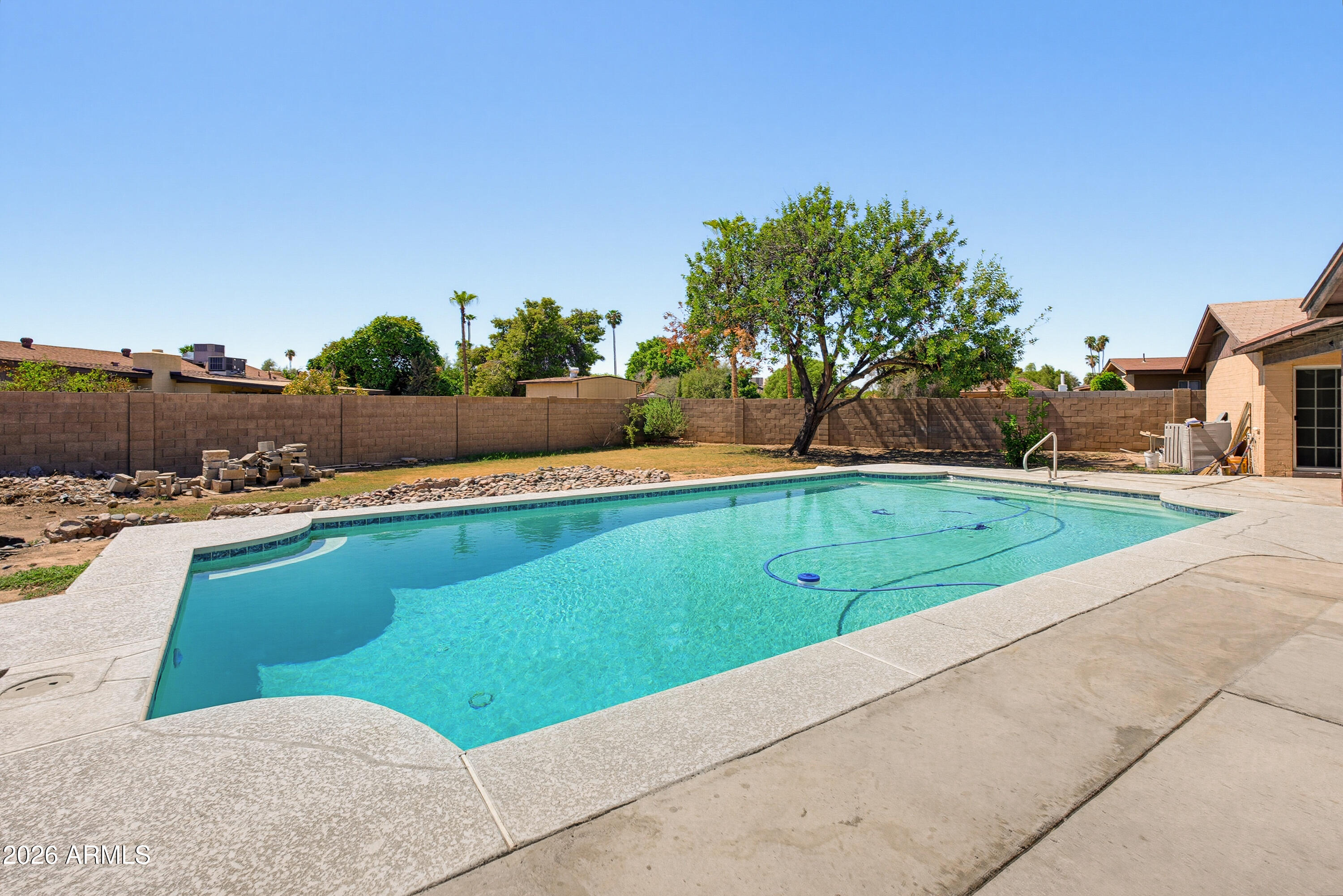 3523 W BROWN Street