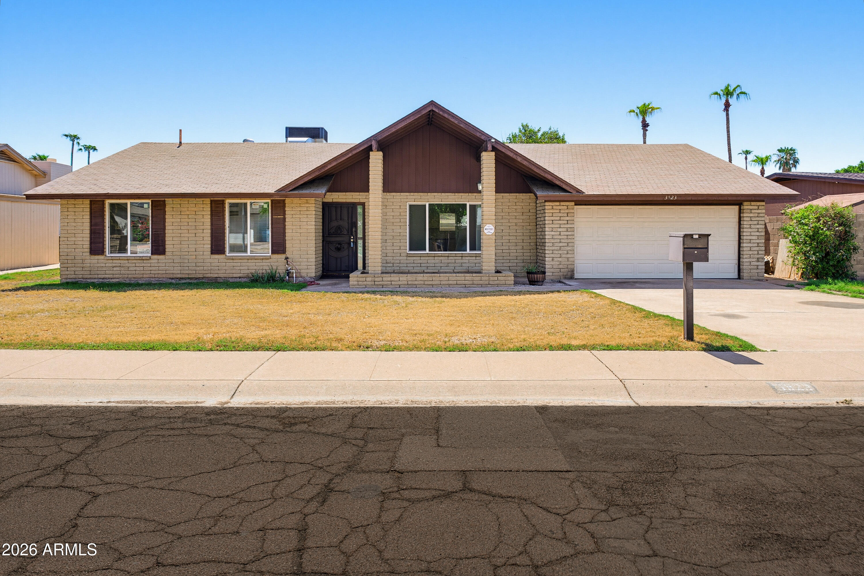3523 W BROWN Street