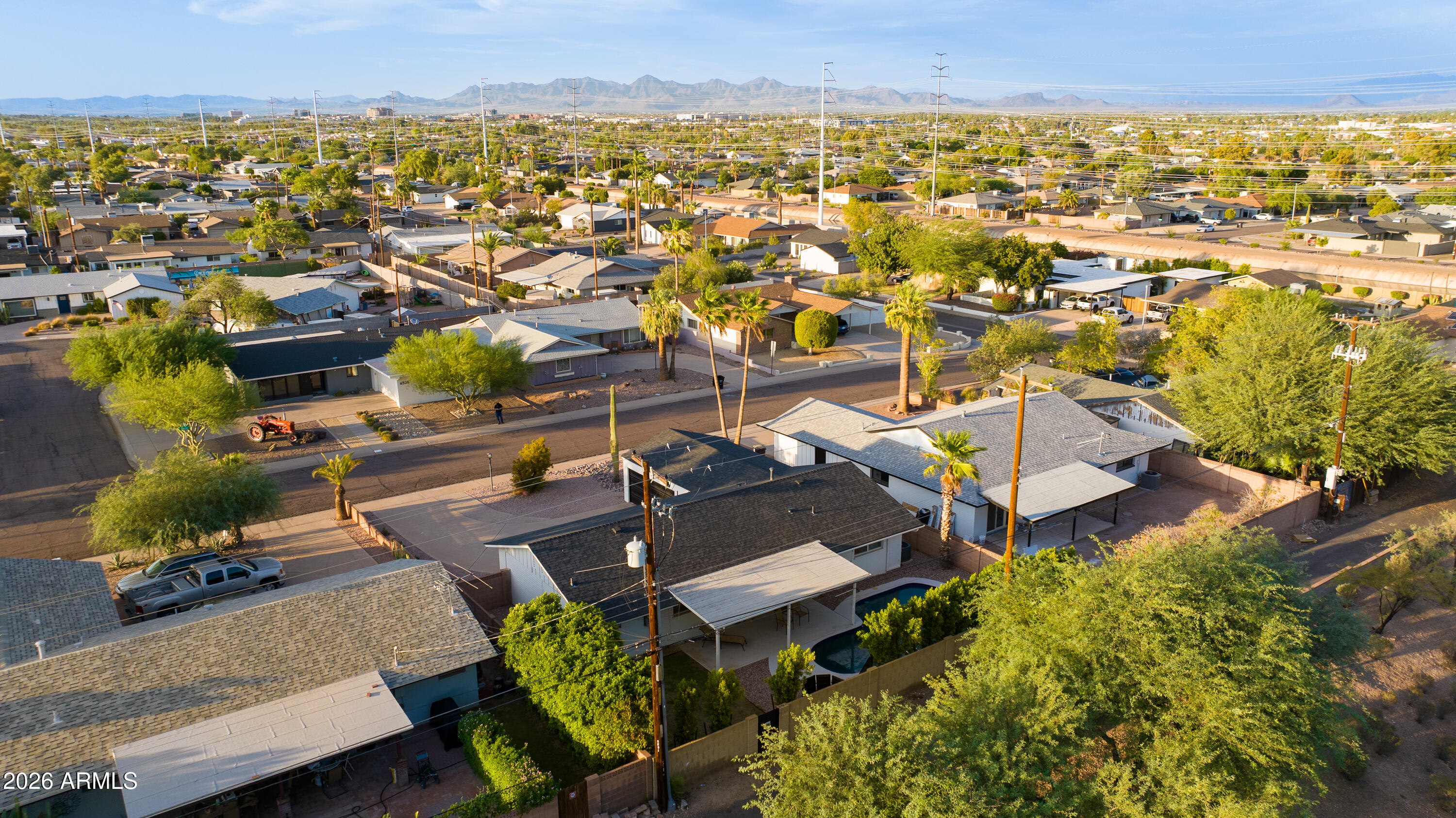 6537 E PALM Lane