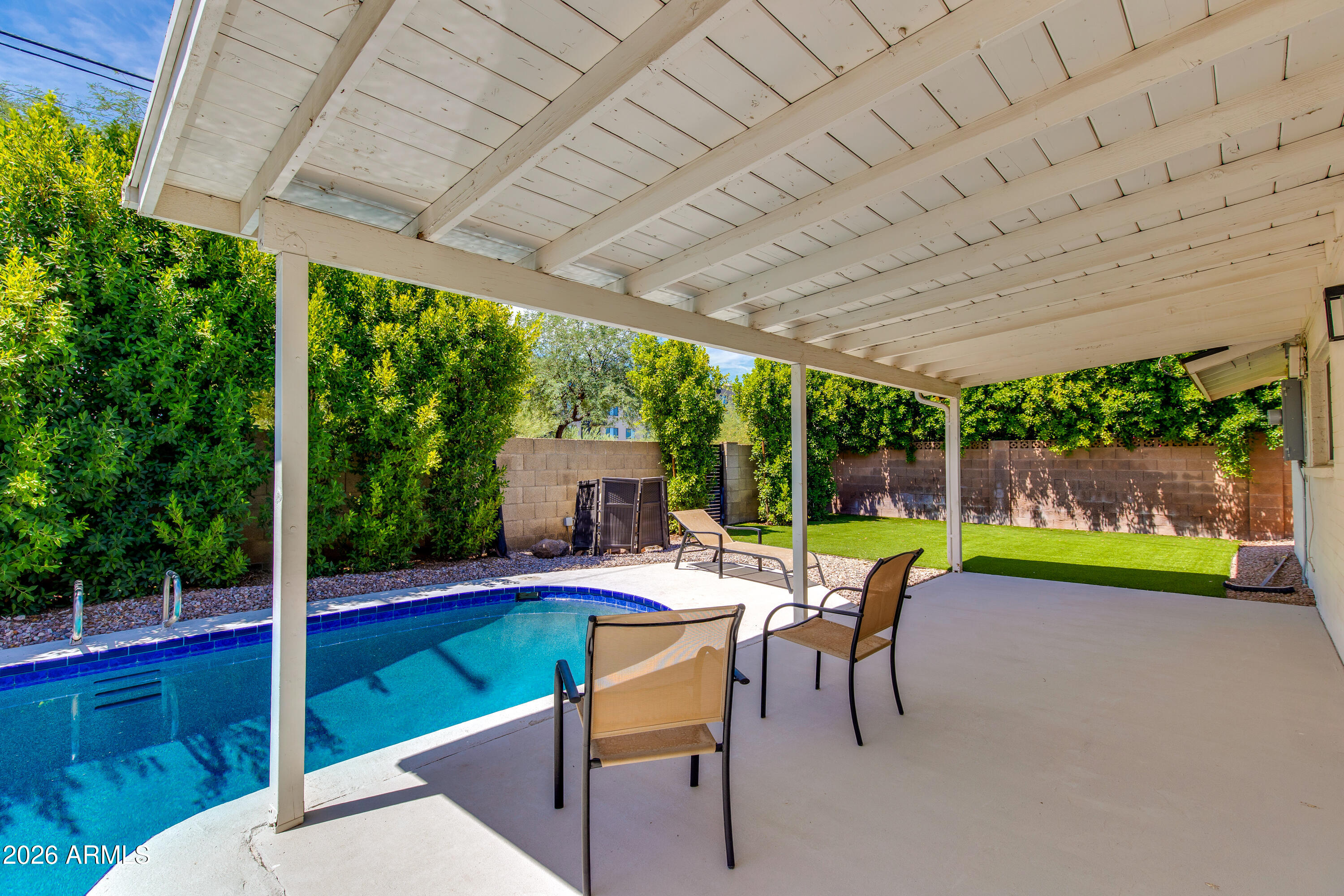 6537 E PALM Lane