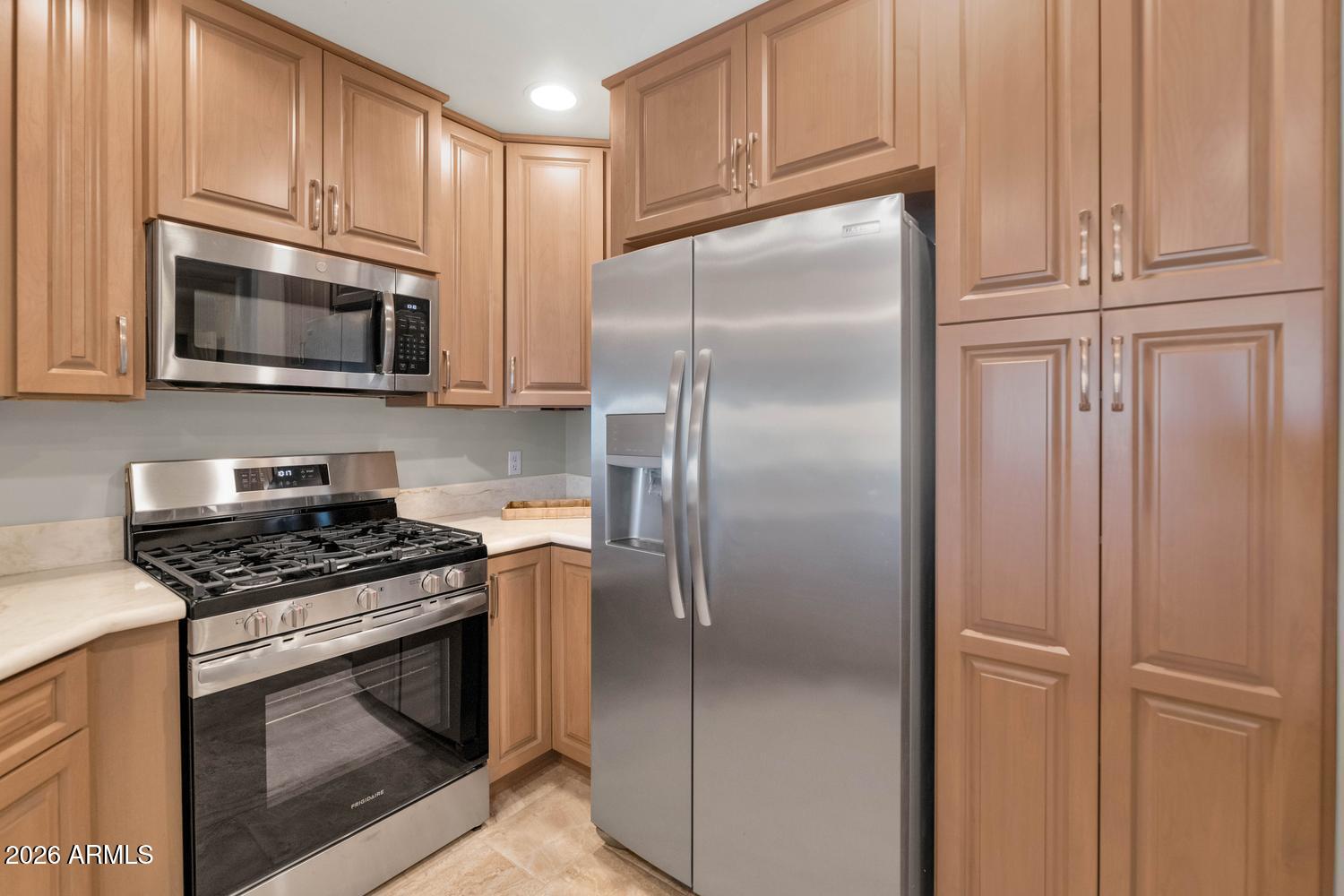 5450 E DEER VALLEY Drive 4216
