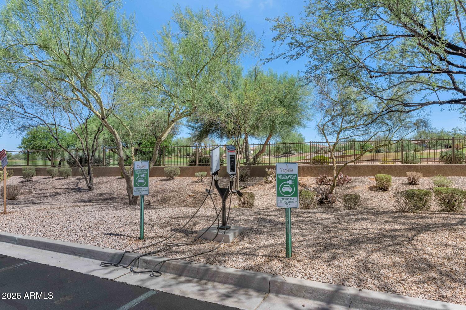 5450 E DEER VALLEY Drive 4216