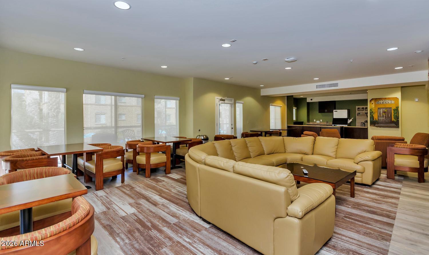 5450 E DEER VALLEY Drive 4216