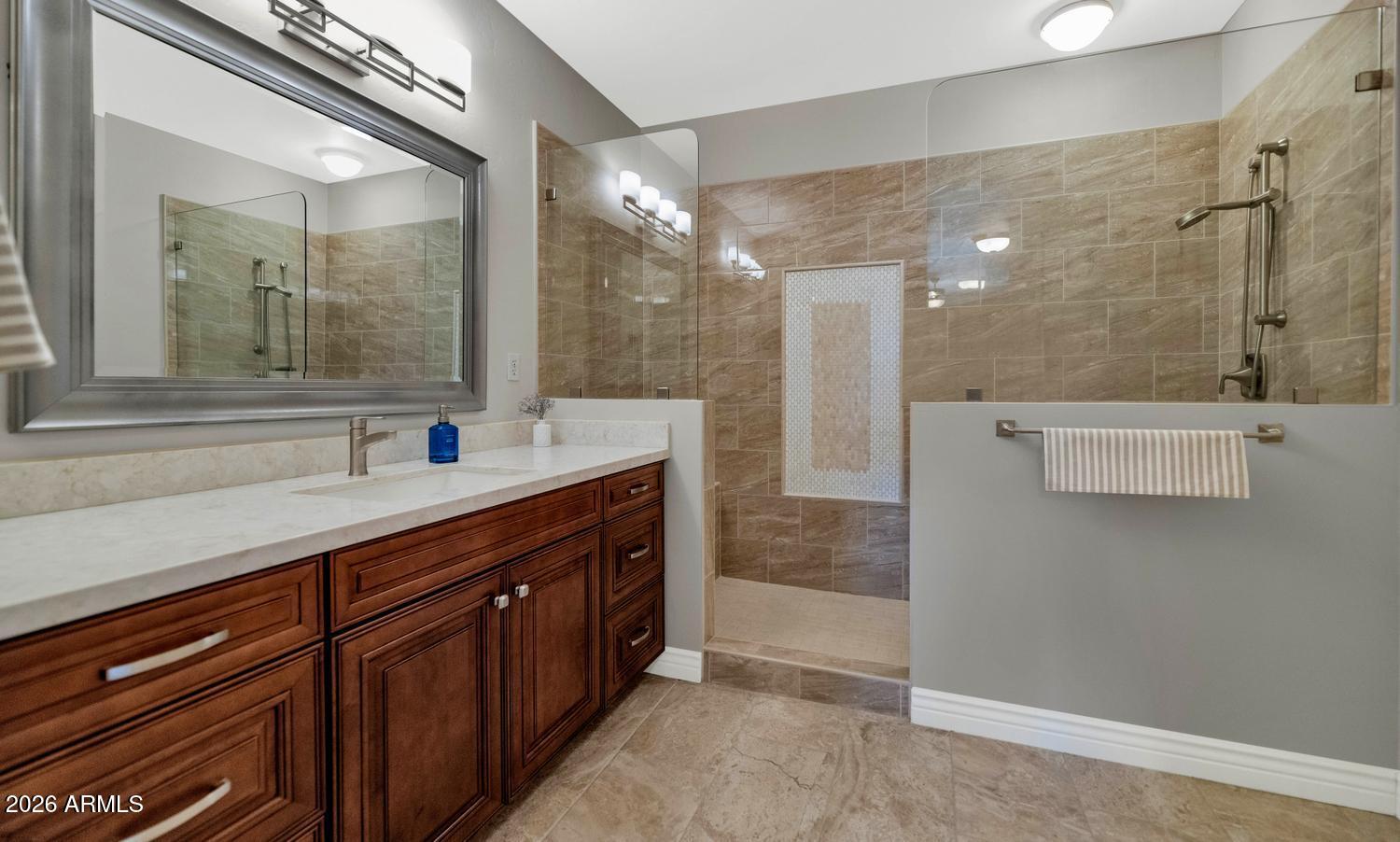 5450 E DEER VALLEY Drive 4216