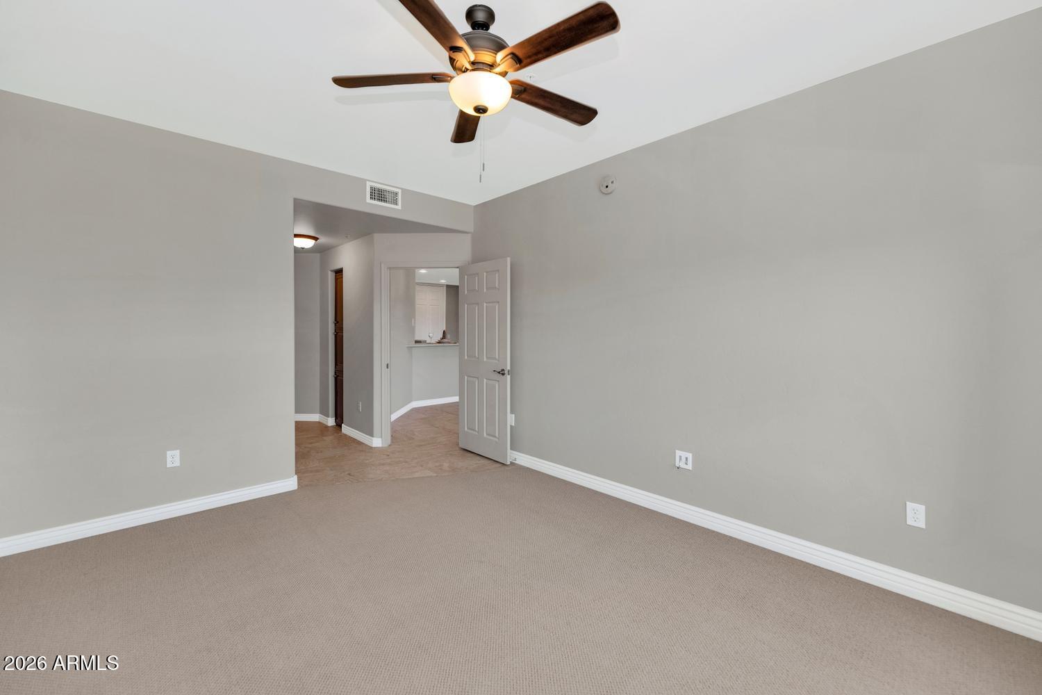 5450 E DEER VALLEY Drive 4216