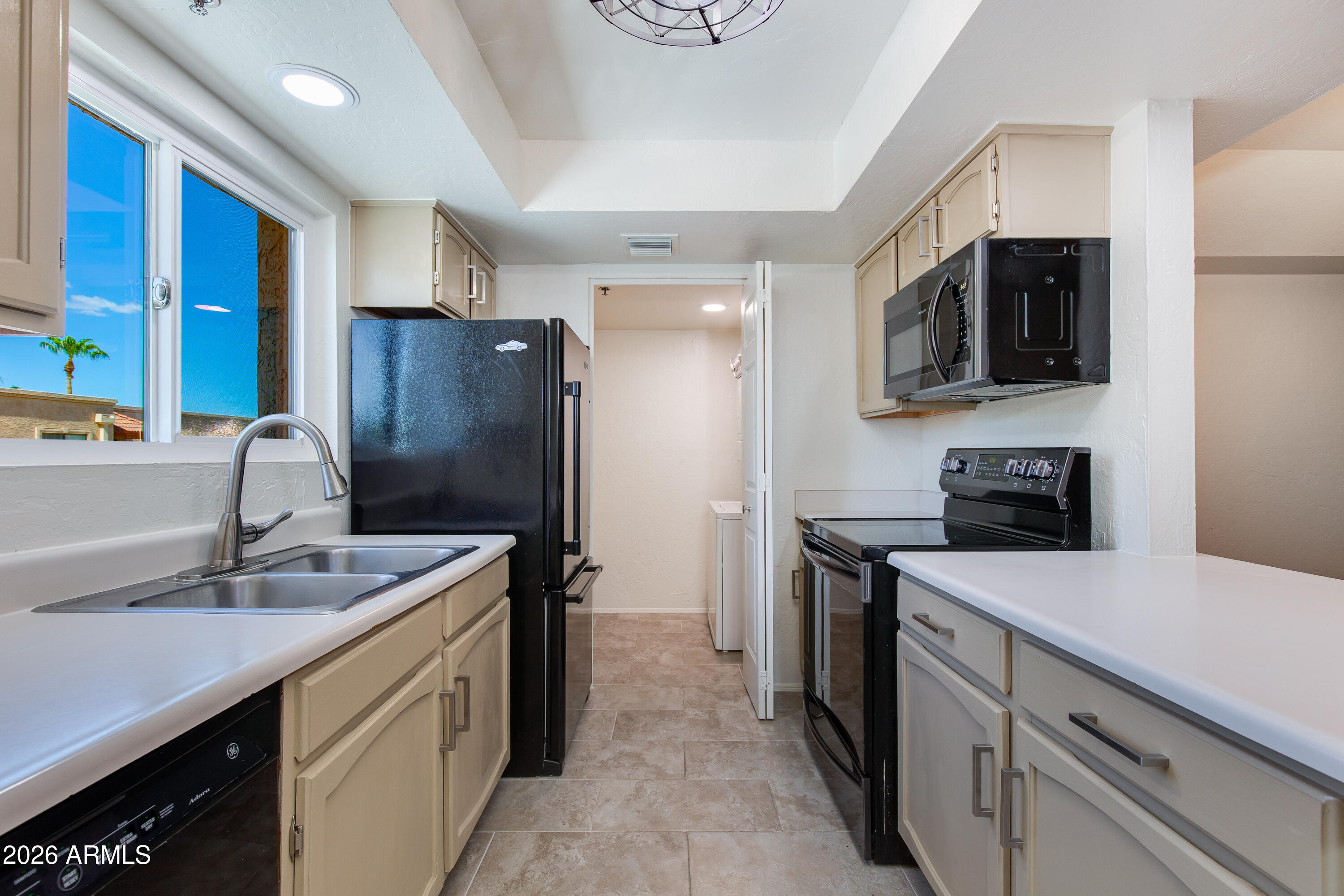 3031 N Civic Center Plaza 336