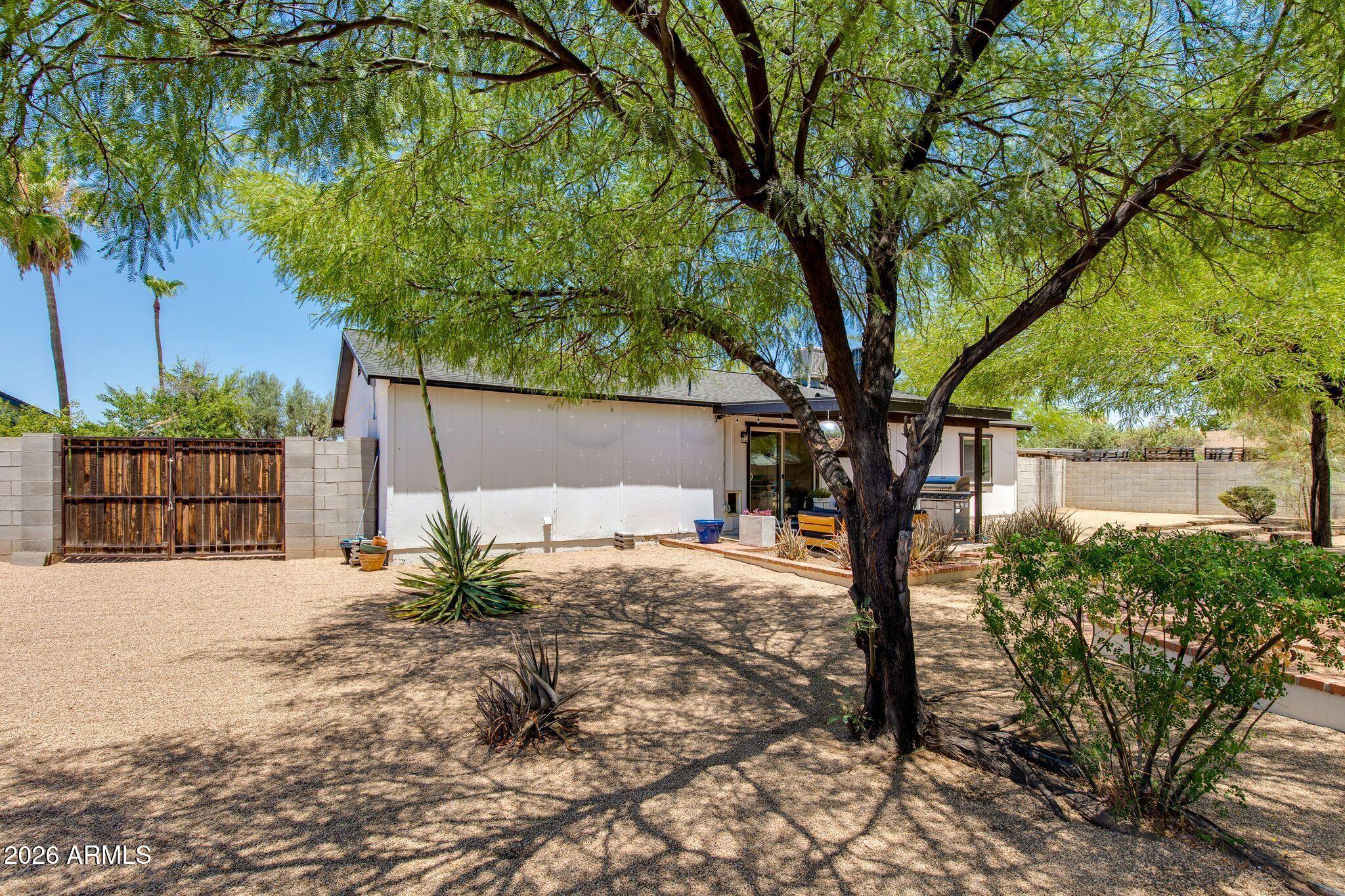 3625 E JANICE Way