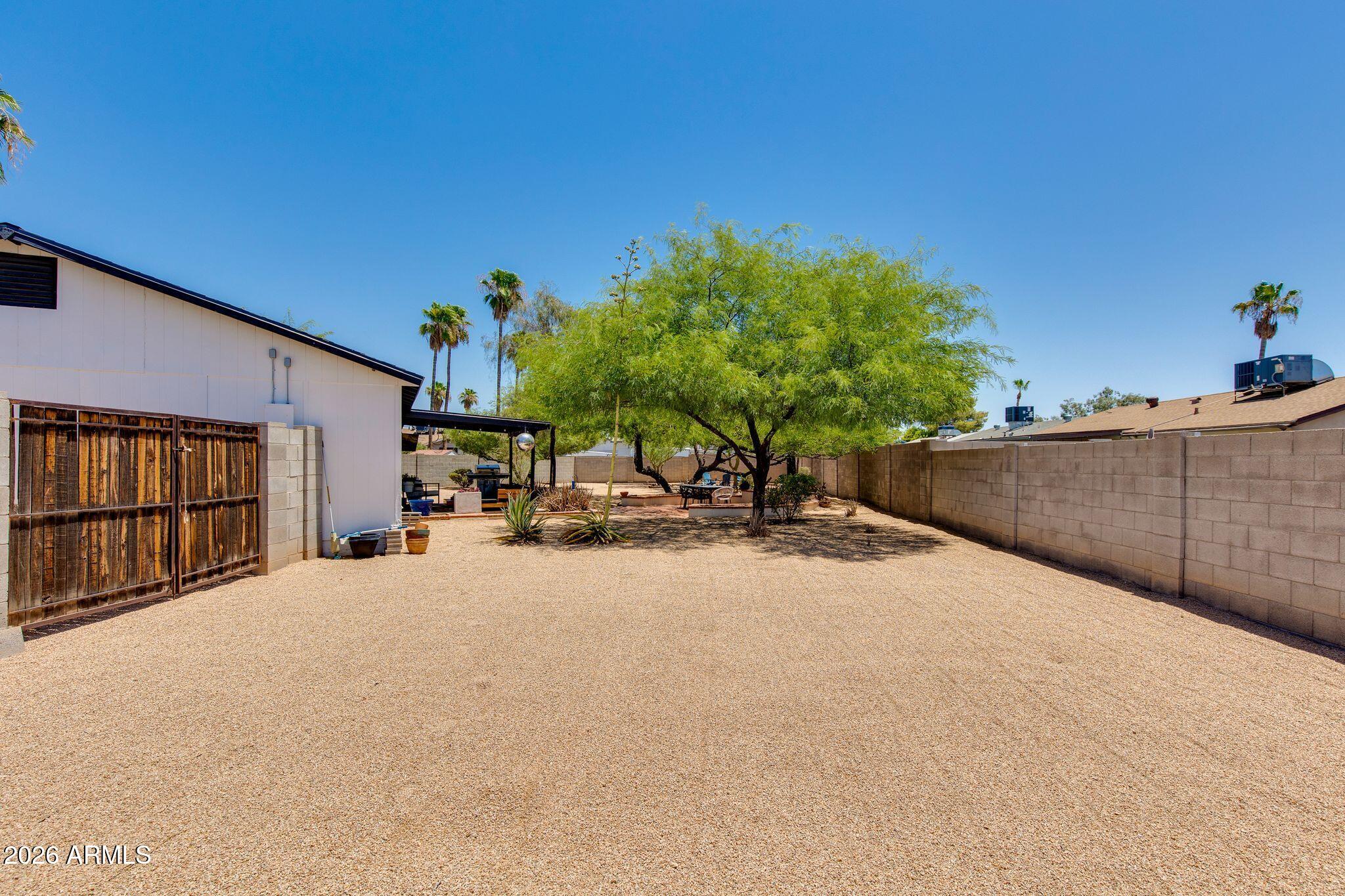 3625 E JANICE Way