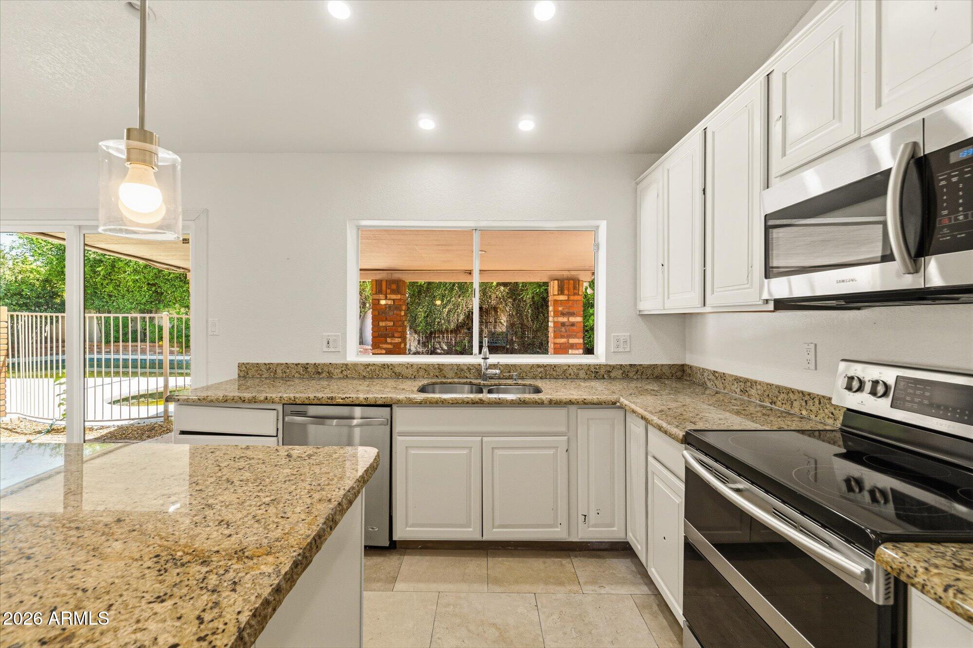 4555 E TIERRA BUENA Lane