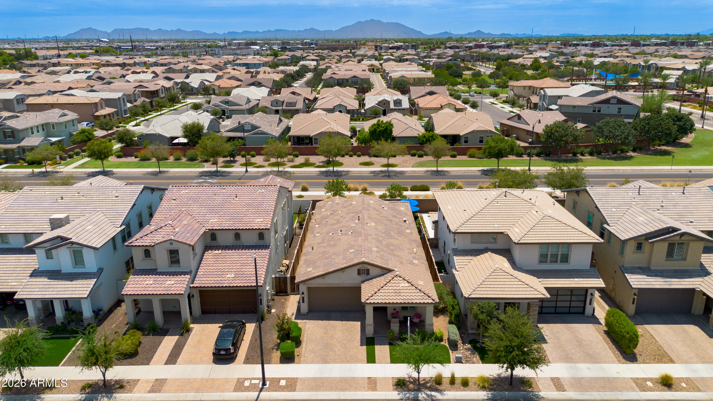 3865 E LOMA VISTA Street