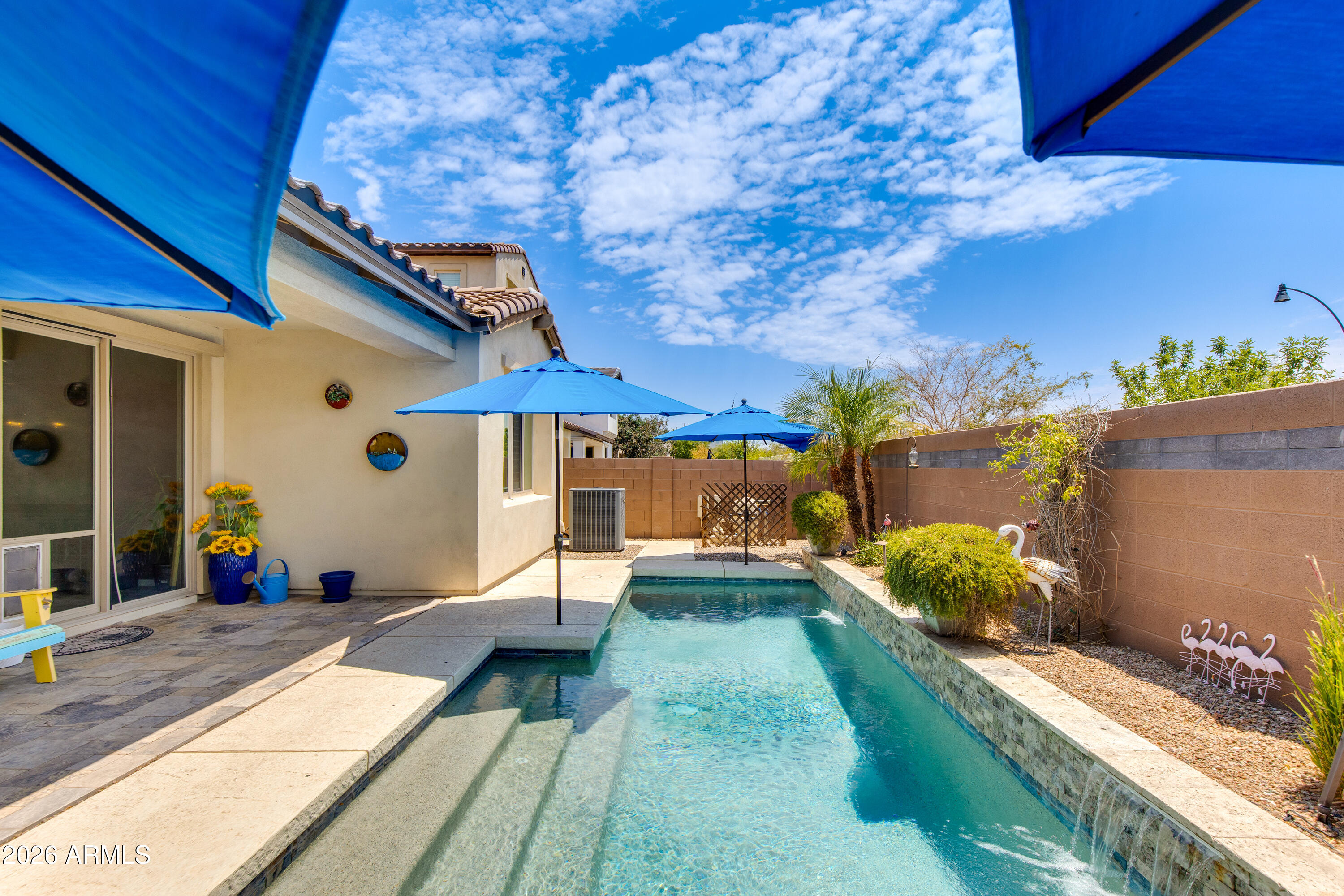 3865 E LOMA VISTA Street
