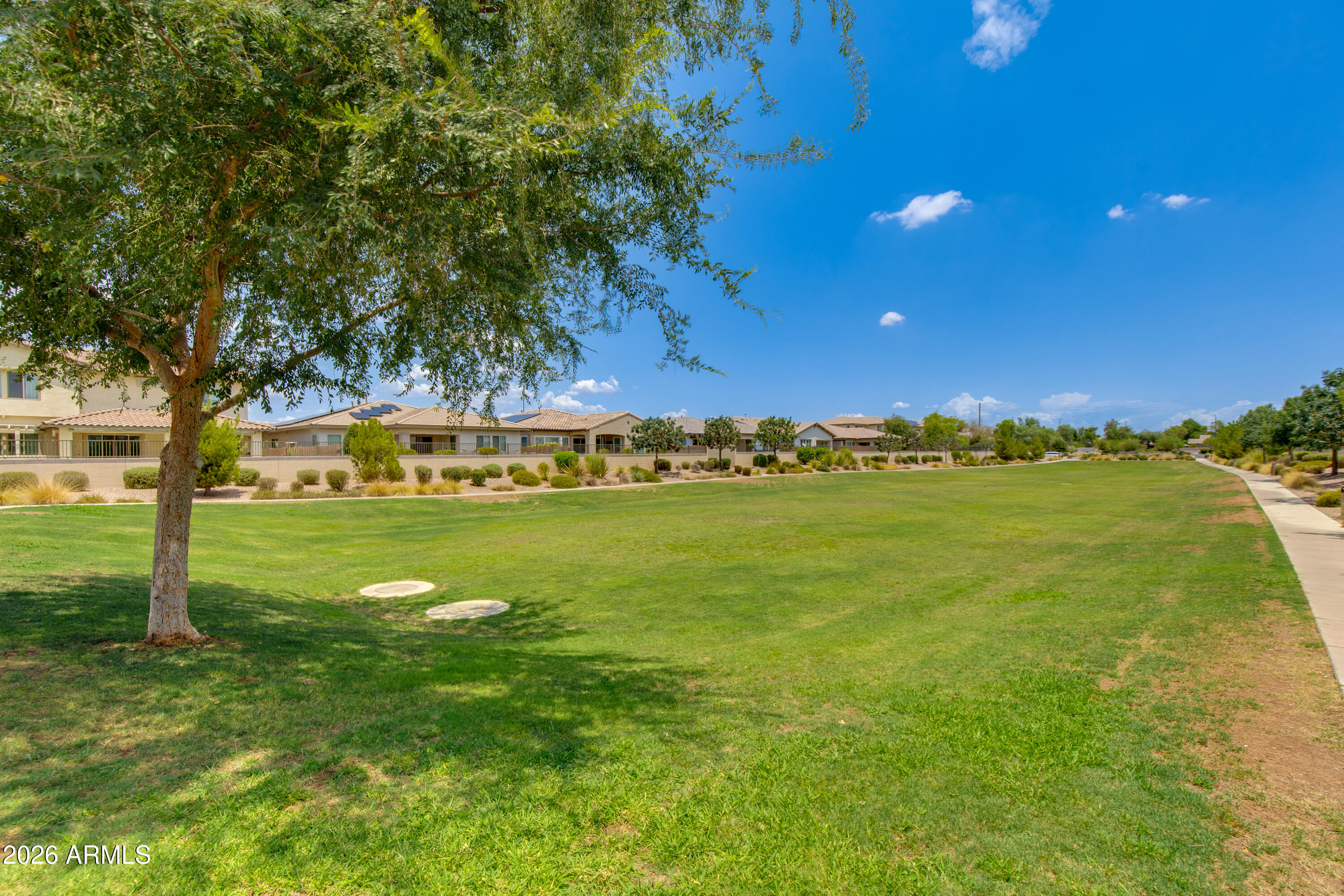 3865 E LOMA VISTA Street