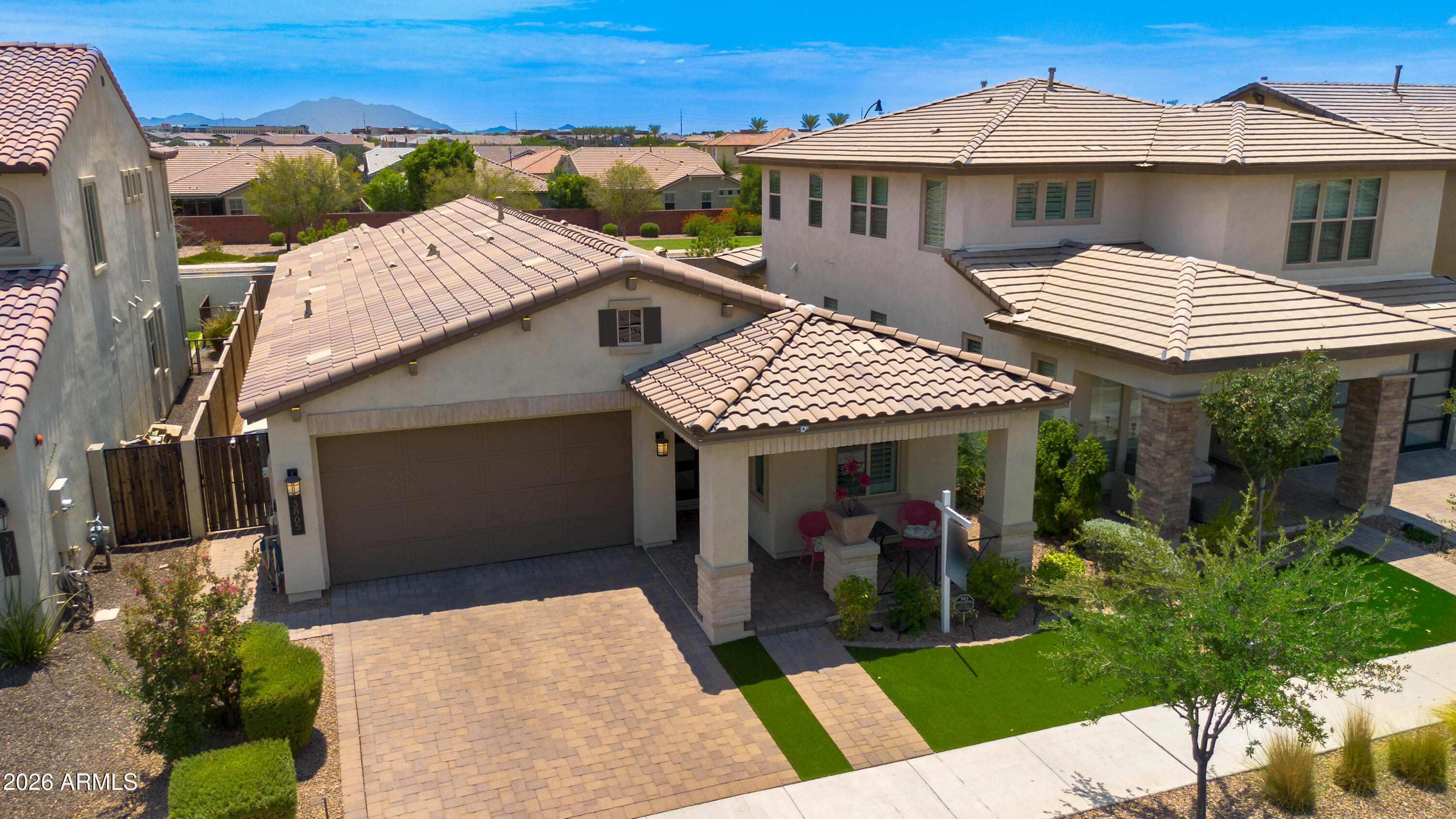 3865 E LOMA VISTA Street