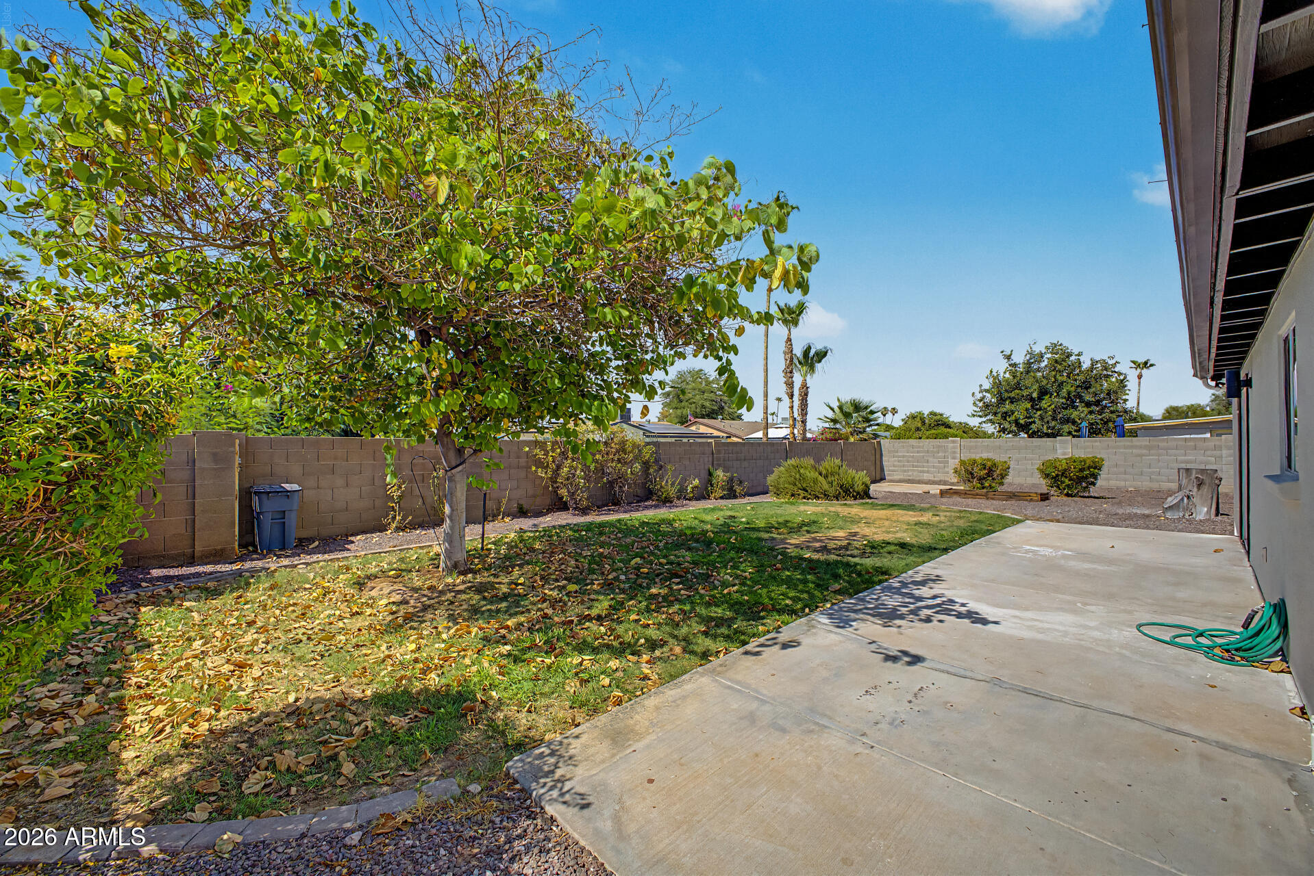 3440 E SUNNYSIDE Drive