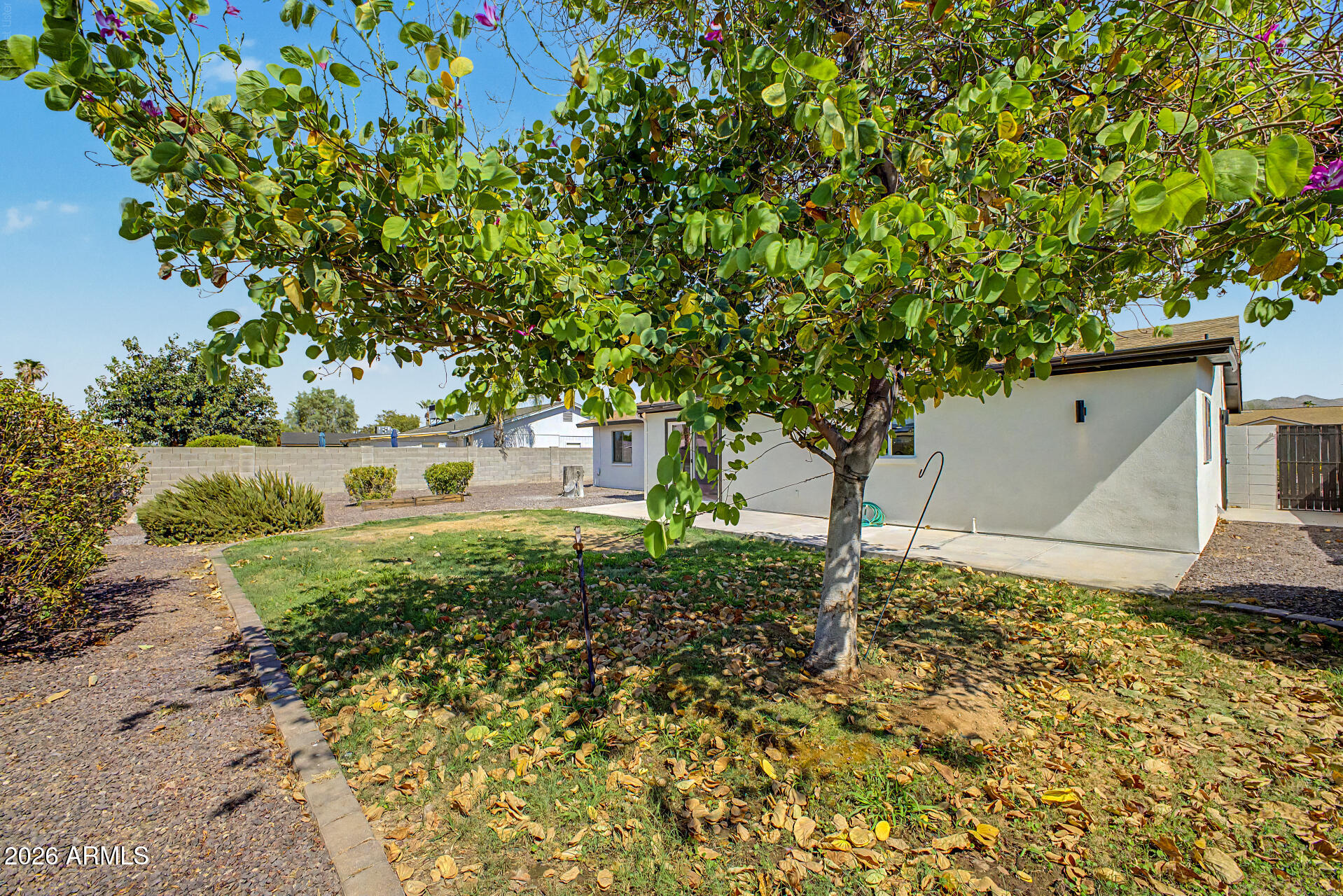 3440 E SUNNYSIDE Drive