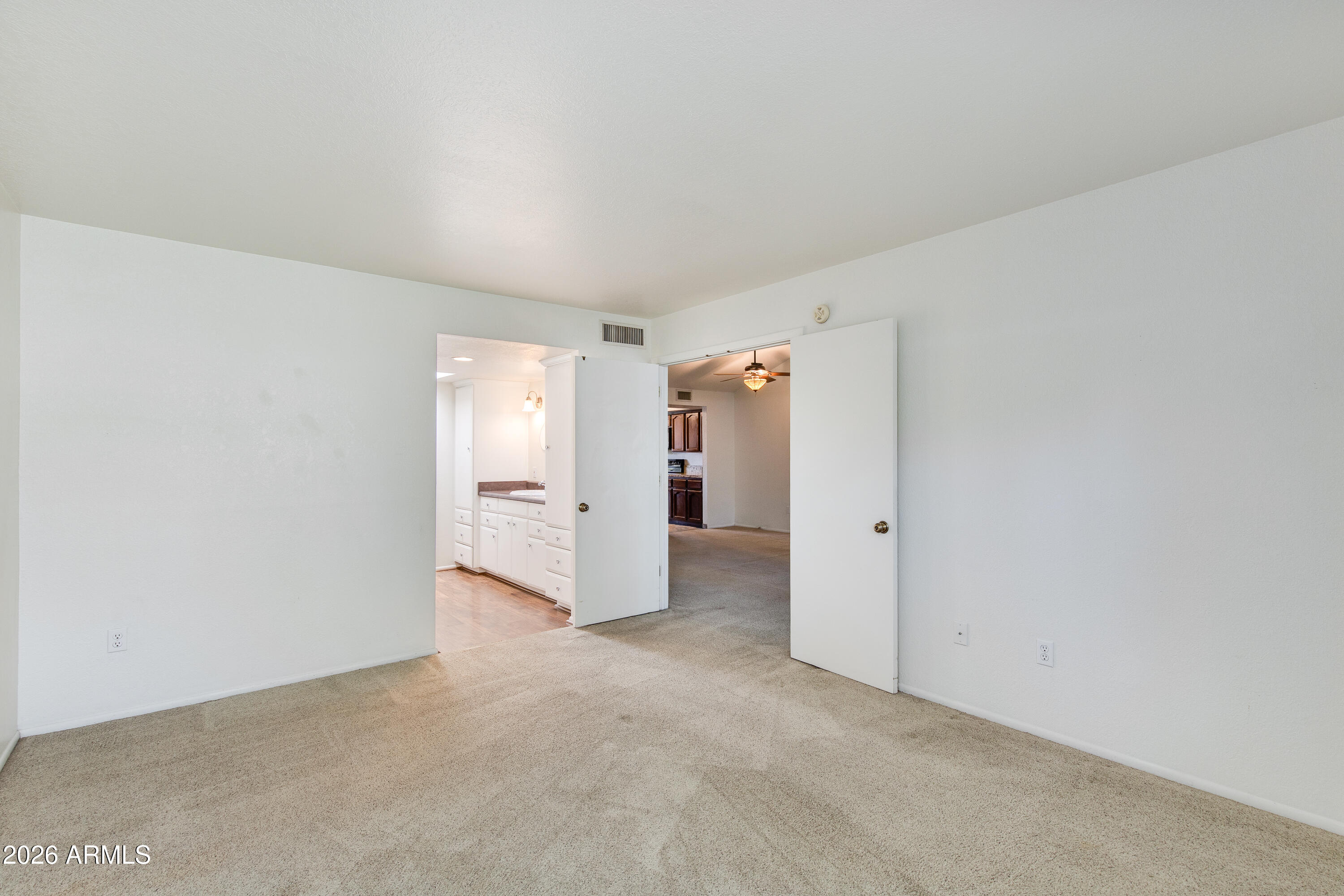 7263 N 6TH Way