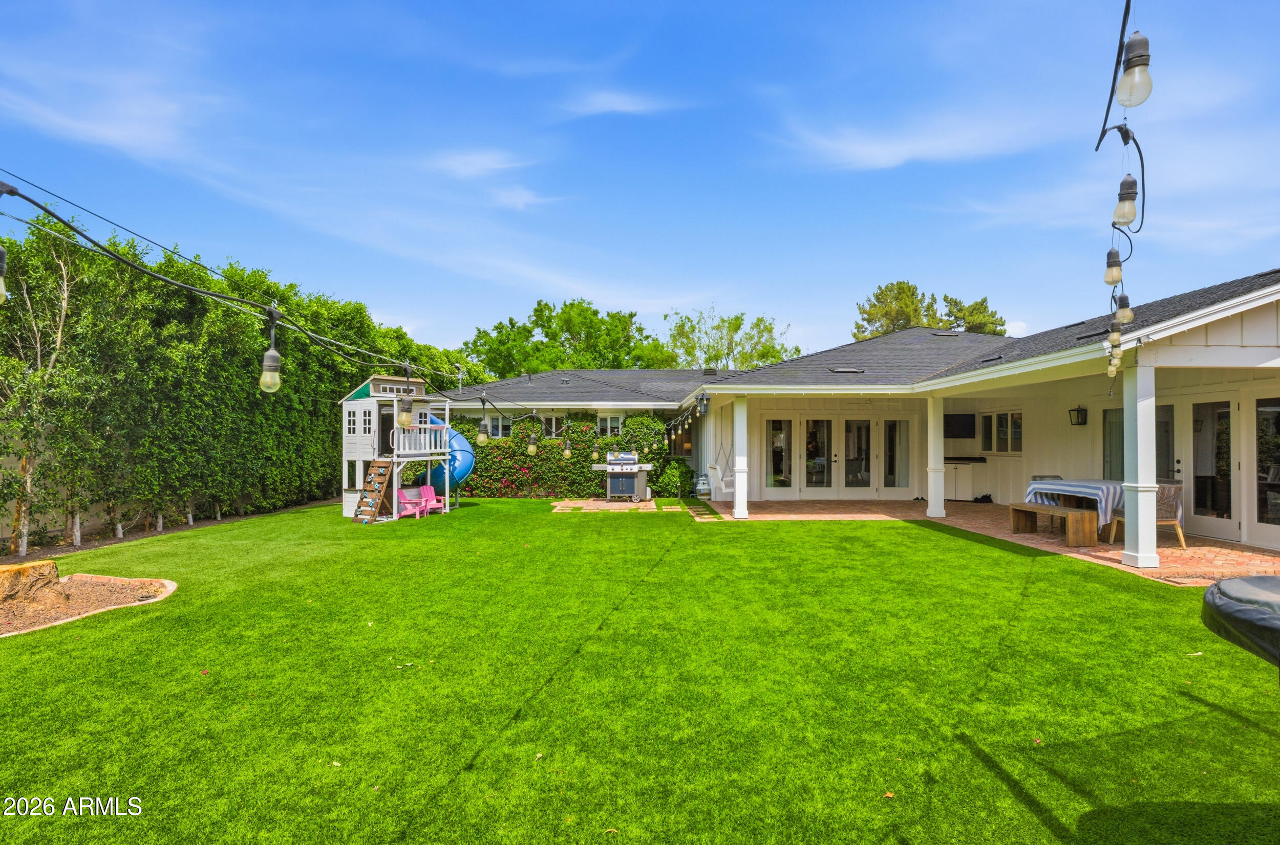 3921 E ELM Street