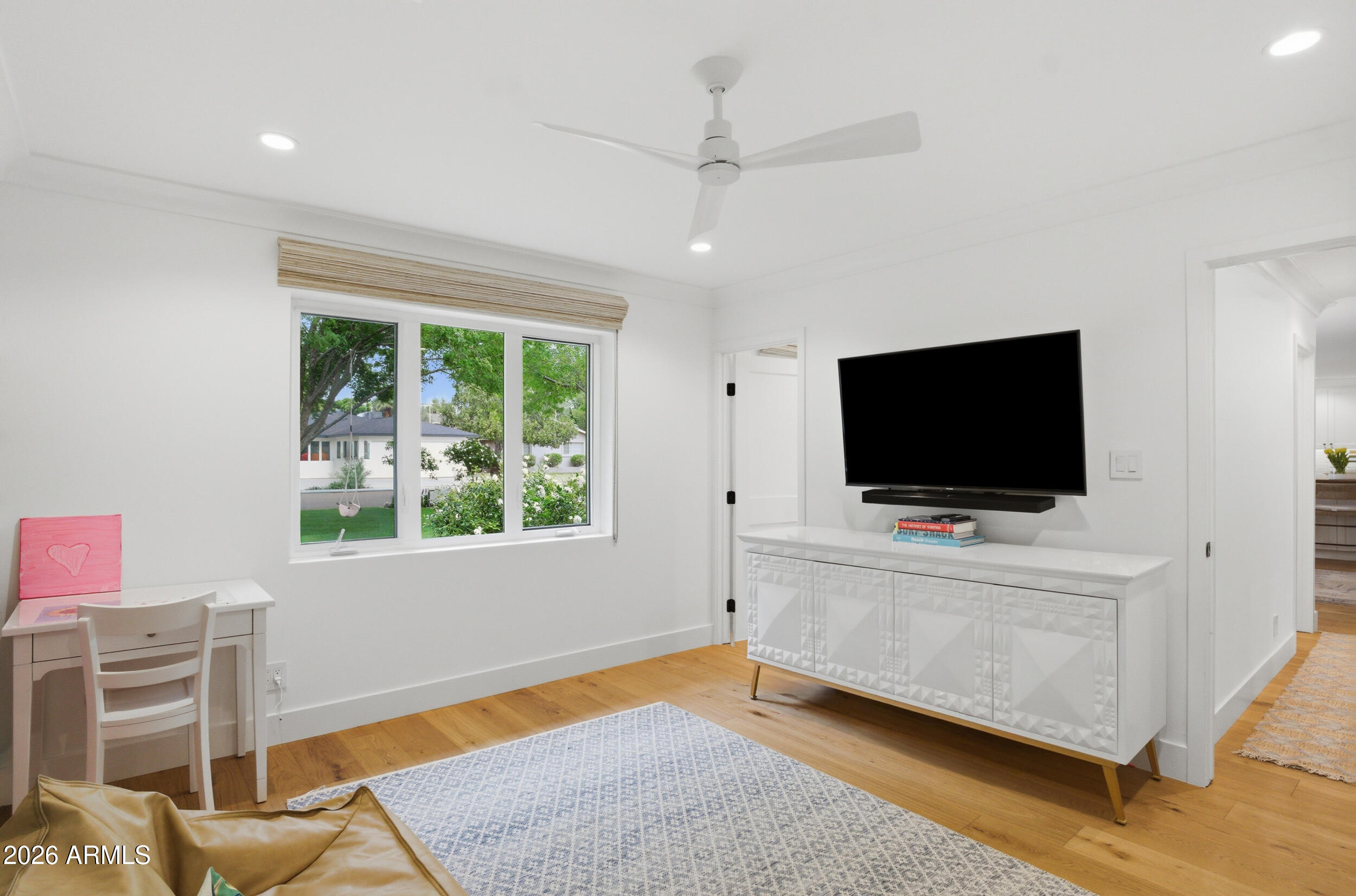 3921 E ELM Street