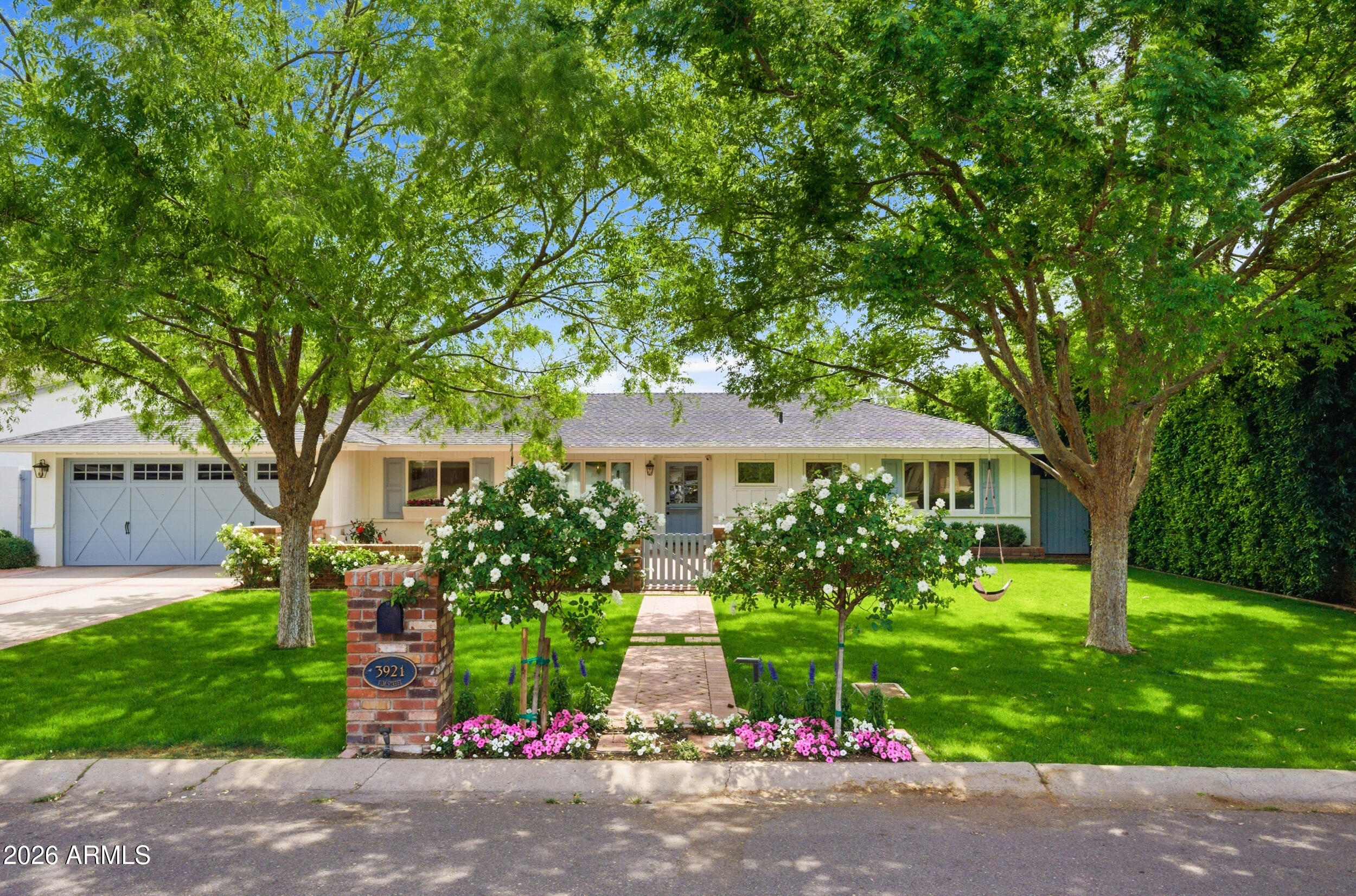 3921 E ELM Street