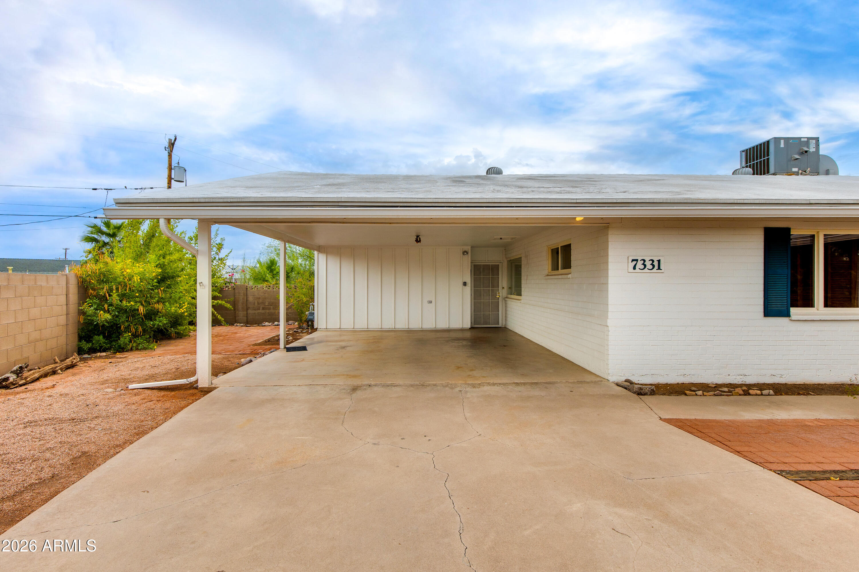 7331 E VILLA Way