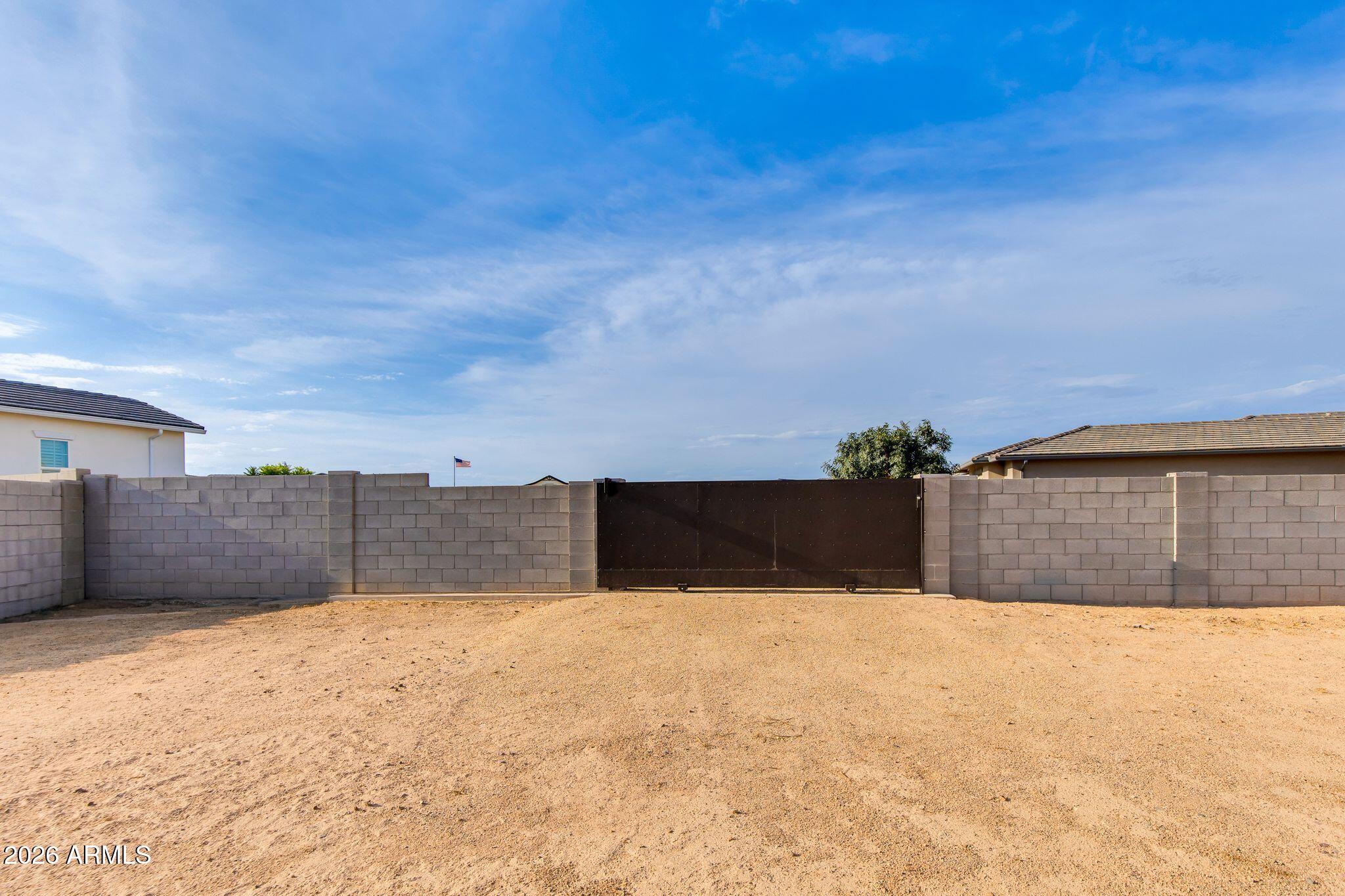 223 W FAIRFIELD Street