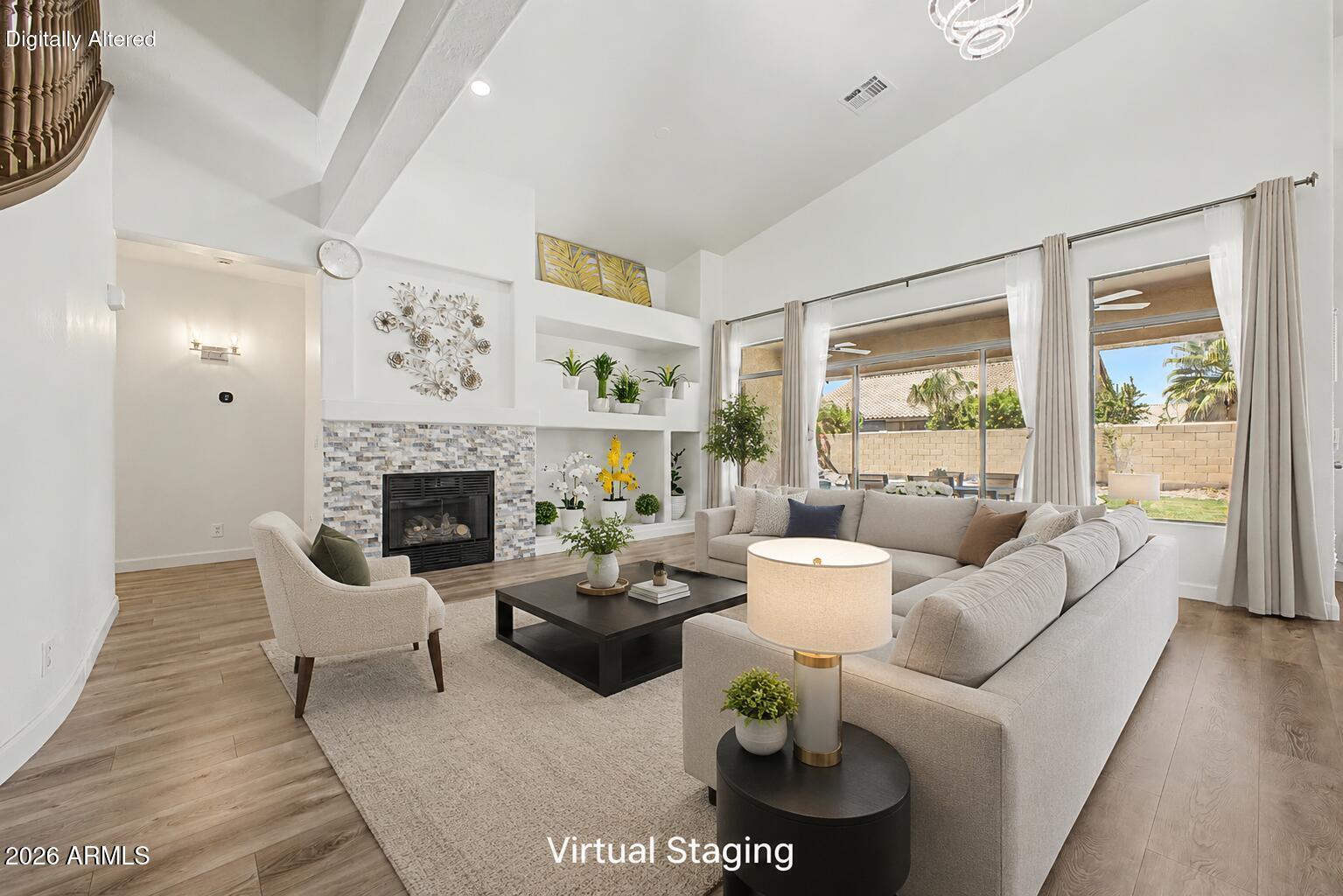 732 W INDIGO Drive