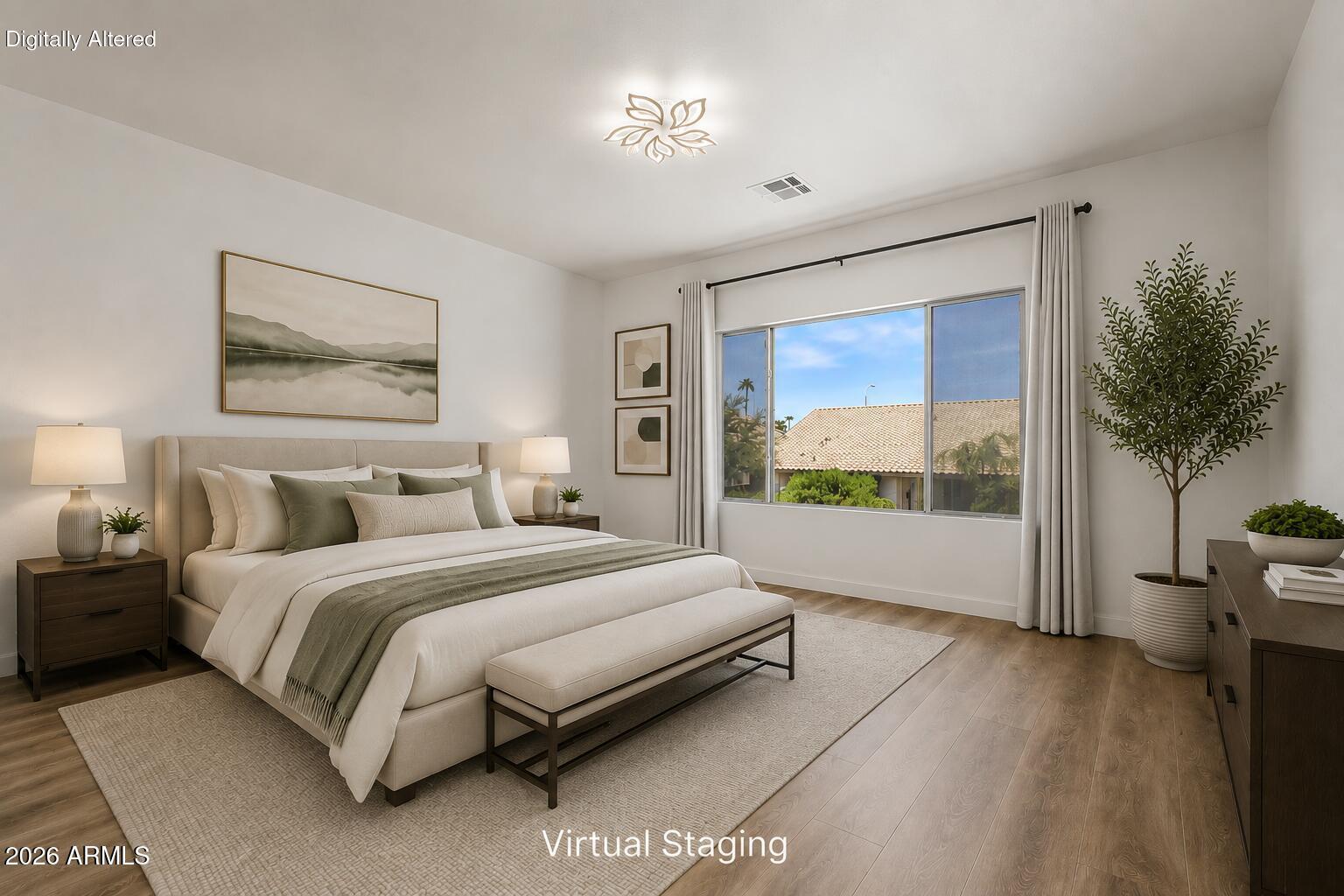 732 W INDIGO Drive